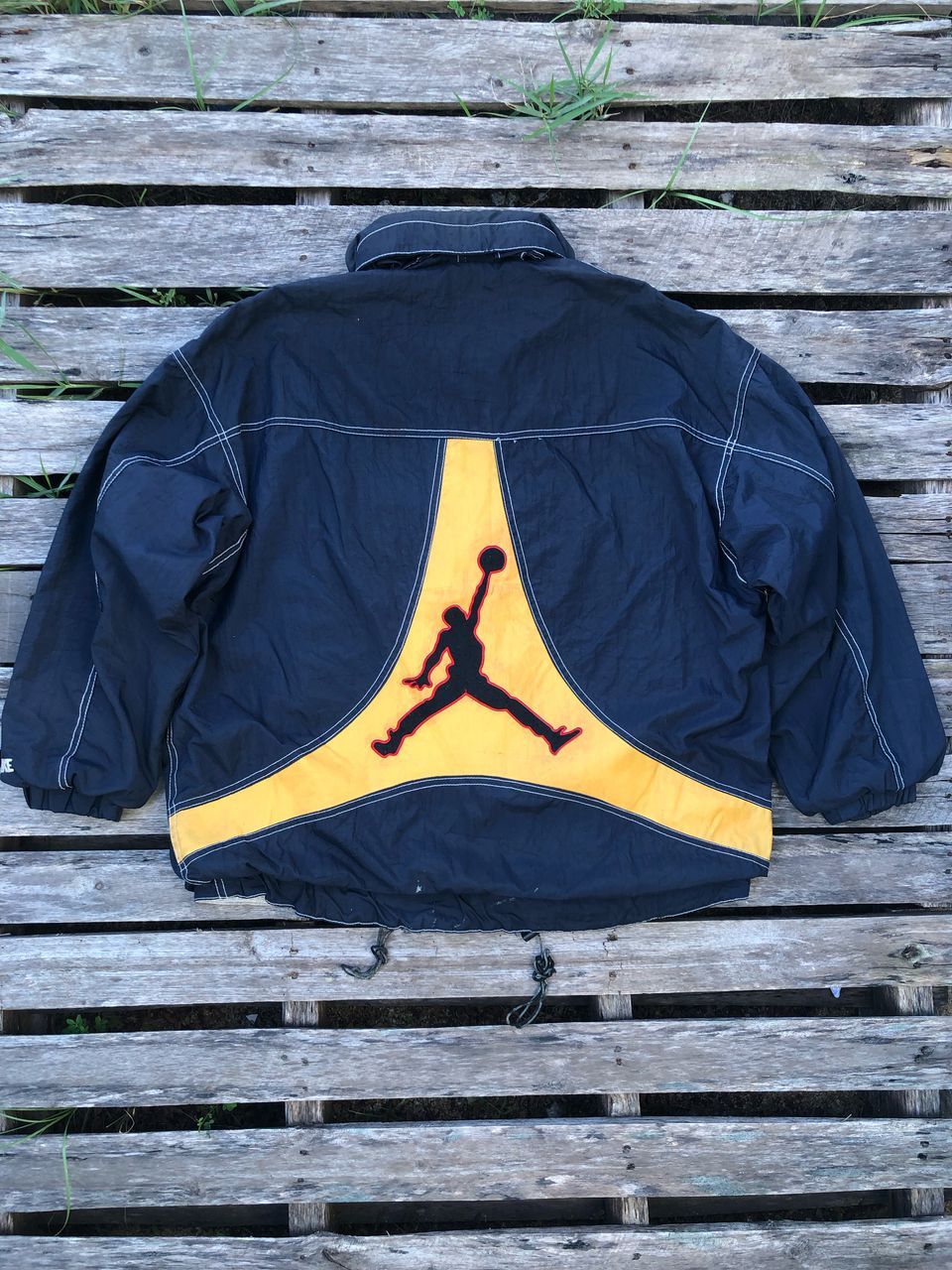 Nike × Vintage Vintage 90s Nike Air Jordan Big Logo Reversible Jacket Size US L / EU 52-54 / 3 - 1 Thumbnail