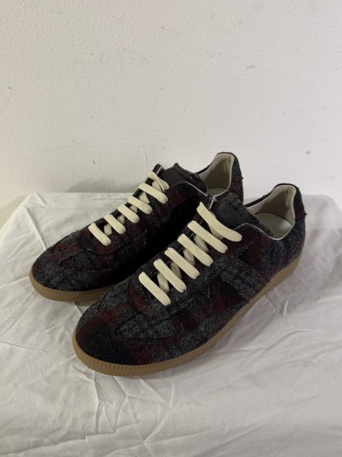 *SAMPLE* Maison Margiela GATs Limited Edition Grey / Red 43