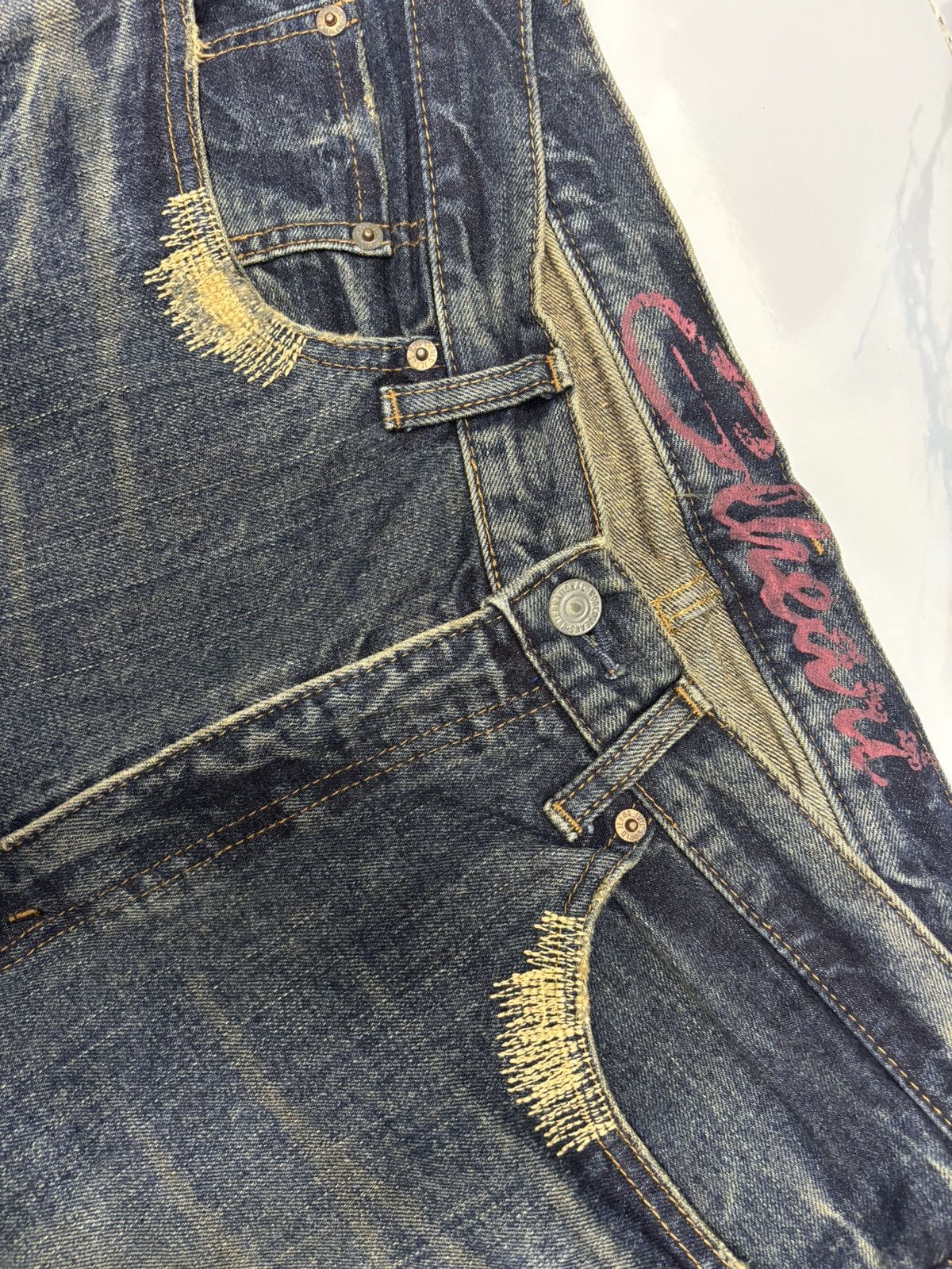 Tornado Mart GL HEART RUSTY BAGGY DISTRESSED DENIM JEANS Size US 35 - 9 Thumbnail
