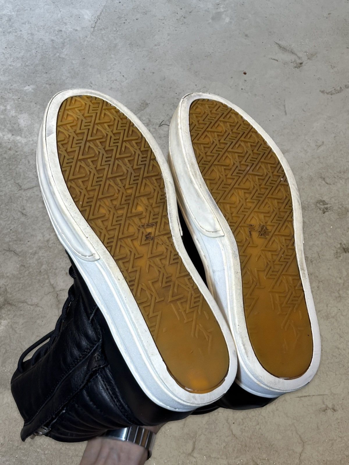 Diesel (FW08) GEOBASKET SOFTROCK HI TOP Size US 7.5 / EU 40-41 - 8 Thumbnail