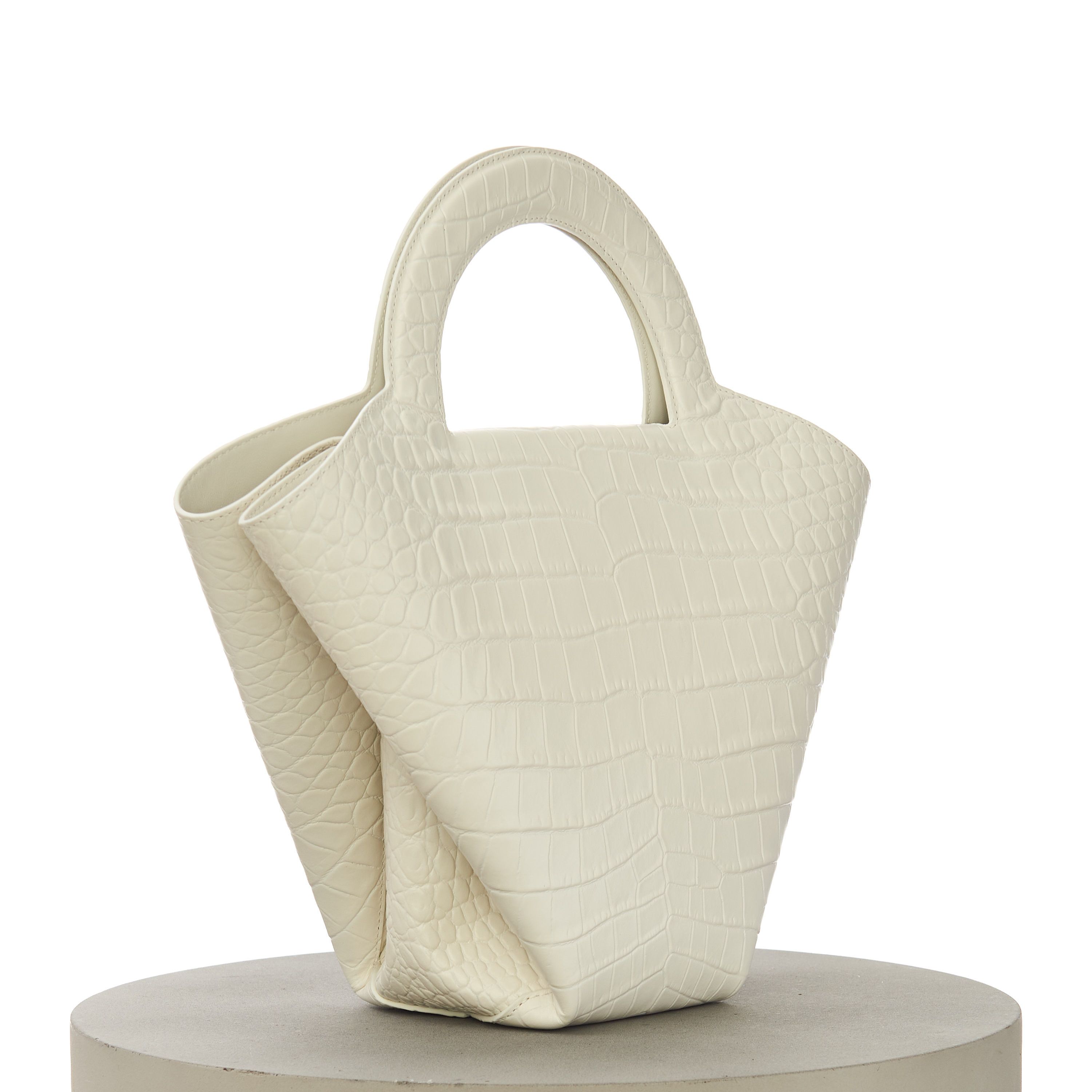 Bottega Veneta DOLL Small Top Handle Tote Bag In White Embossed Leather Size ONE SIZE - 4 Thumbnail