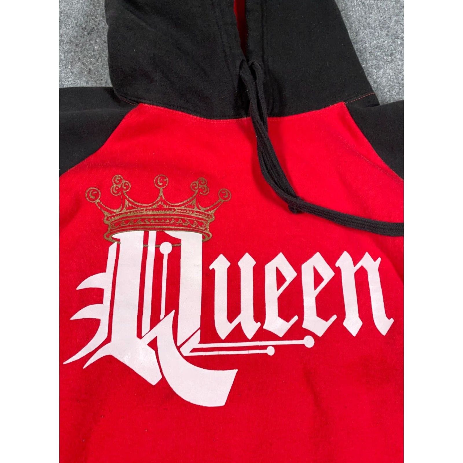 Etro Queen Logo Hoodie Sweatshirt Adult Large Red Black Retro 80s Rock Mens Size US L / EU 52-54 / 3 - 5 Thumbnail