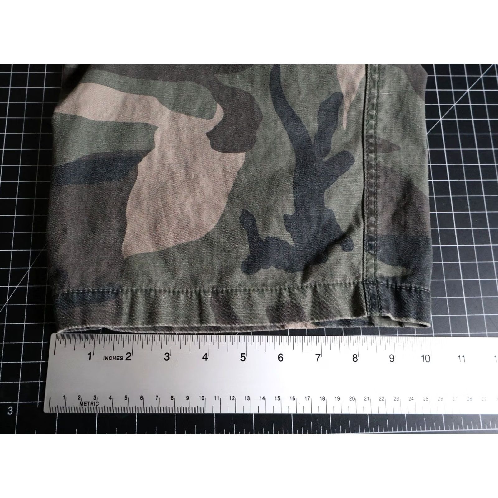 Carbon VTG Carbon Camouflage Cargo Pants Men's 32 x 28 Wide-Leg 10" Leg Opening Regular Inseam 28" Ramie Cotton Blend Vintage Y2K Size US 32 / EU 48 - 7 Thumbnail