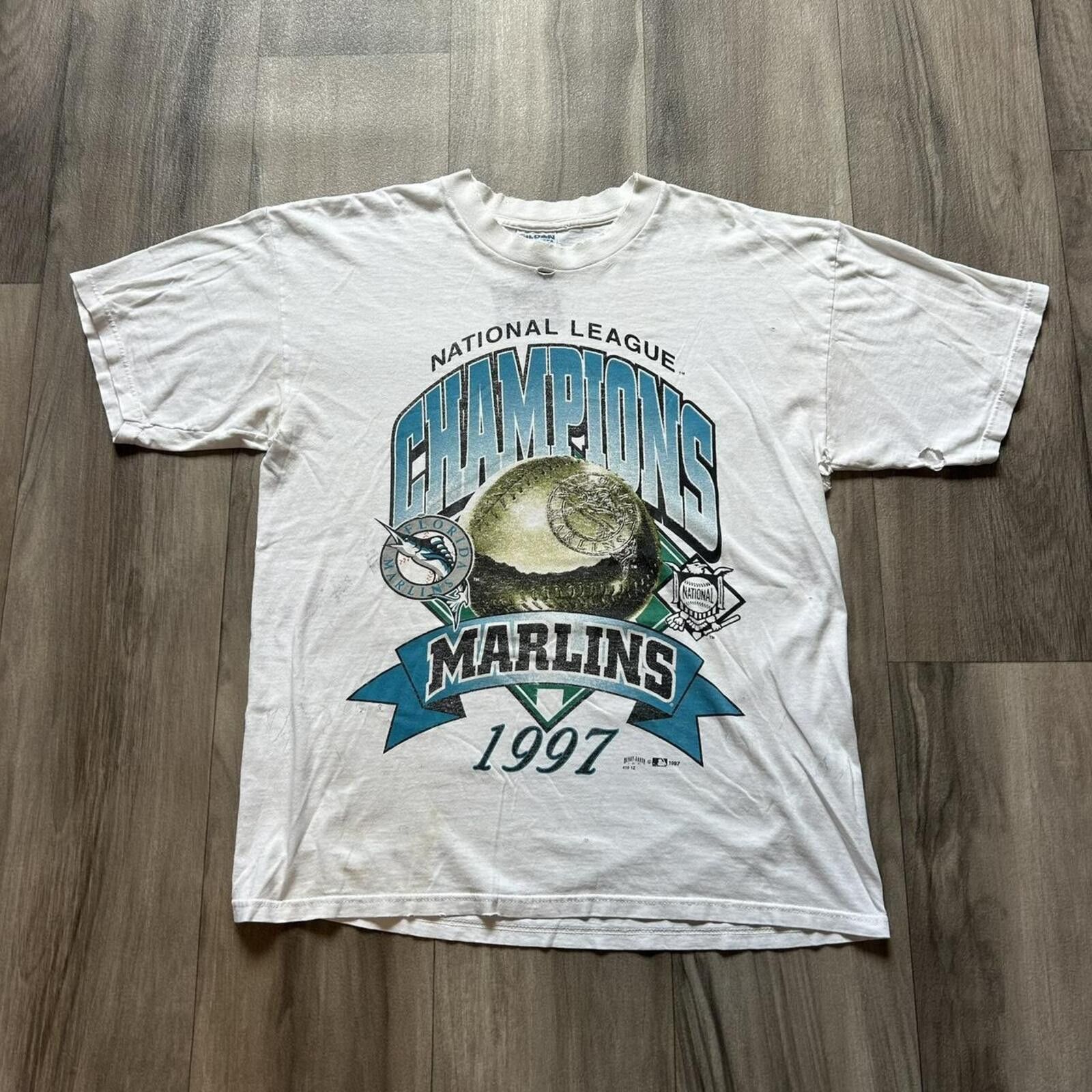 MLB Vintage Florida Marlins MLB 1997 Baseball t shirt L Size US L / EU 52-54 / 3 - 1 Thumbnail