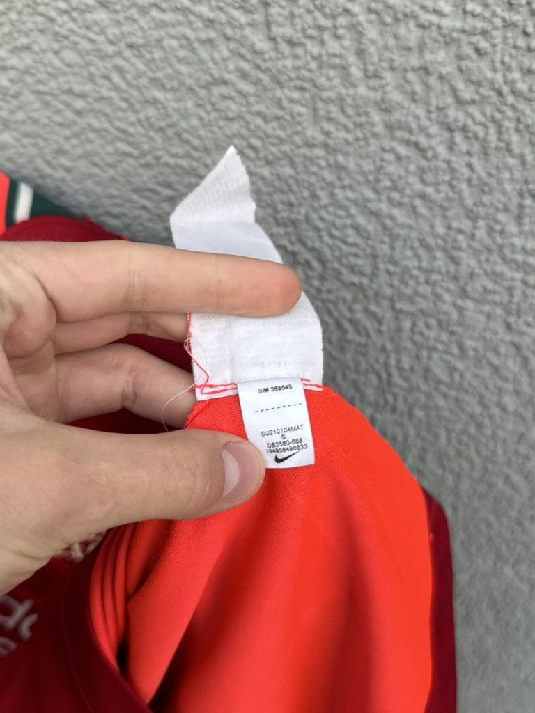 Nike LIVERPOOL 2020 2021 HOME FOOTBALL SHIRT SOCCER JERSEY NIKE Size US S / EU 44-46 / 1 - 9 Thumbnail