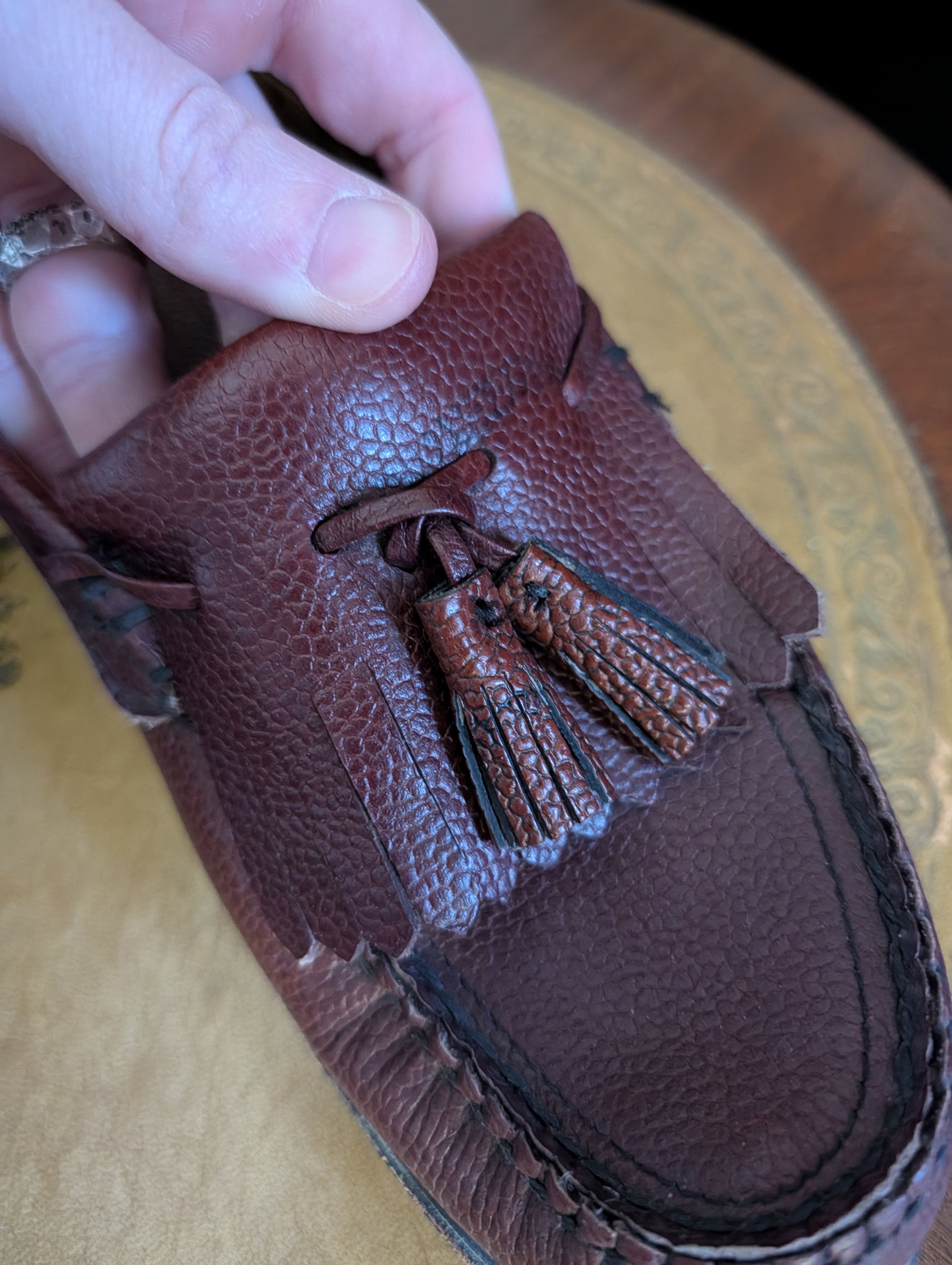 Chester Barrie Vtg burgundy pebbled leather hand sews moccasin loafers Size US 7 / EU 40 - 3 Thumbnail