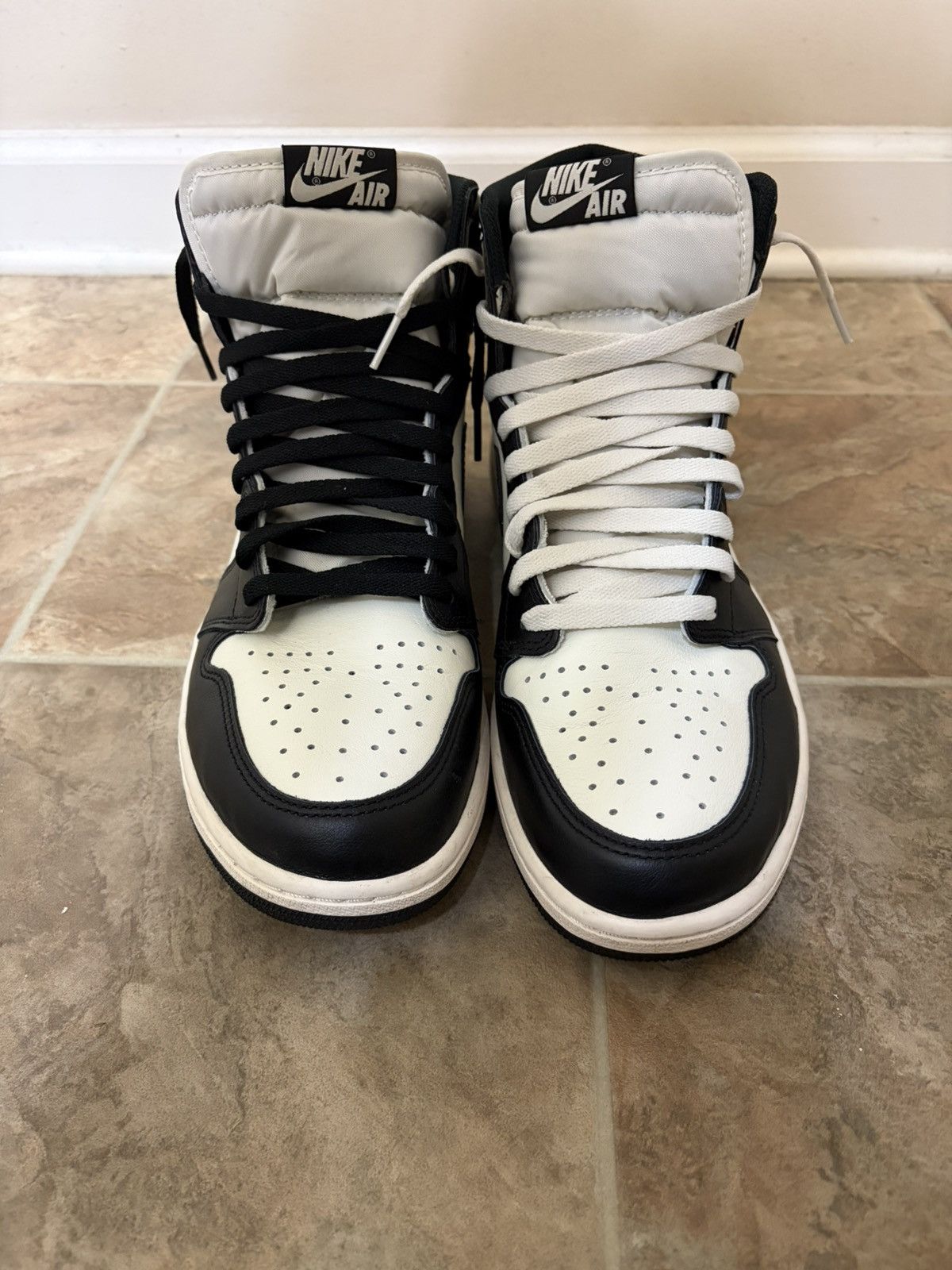 Jordan Brand Jordan 1 Retro High “Dark Mocha” Size US 13 / EU 46 - 4 Thumbnail