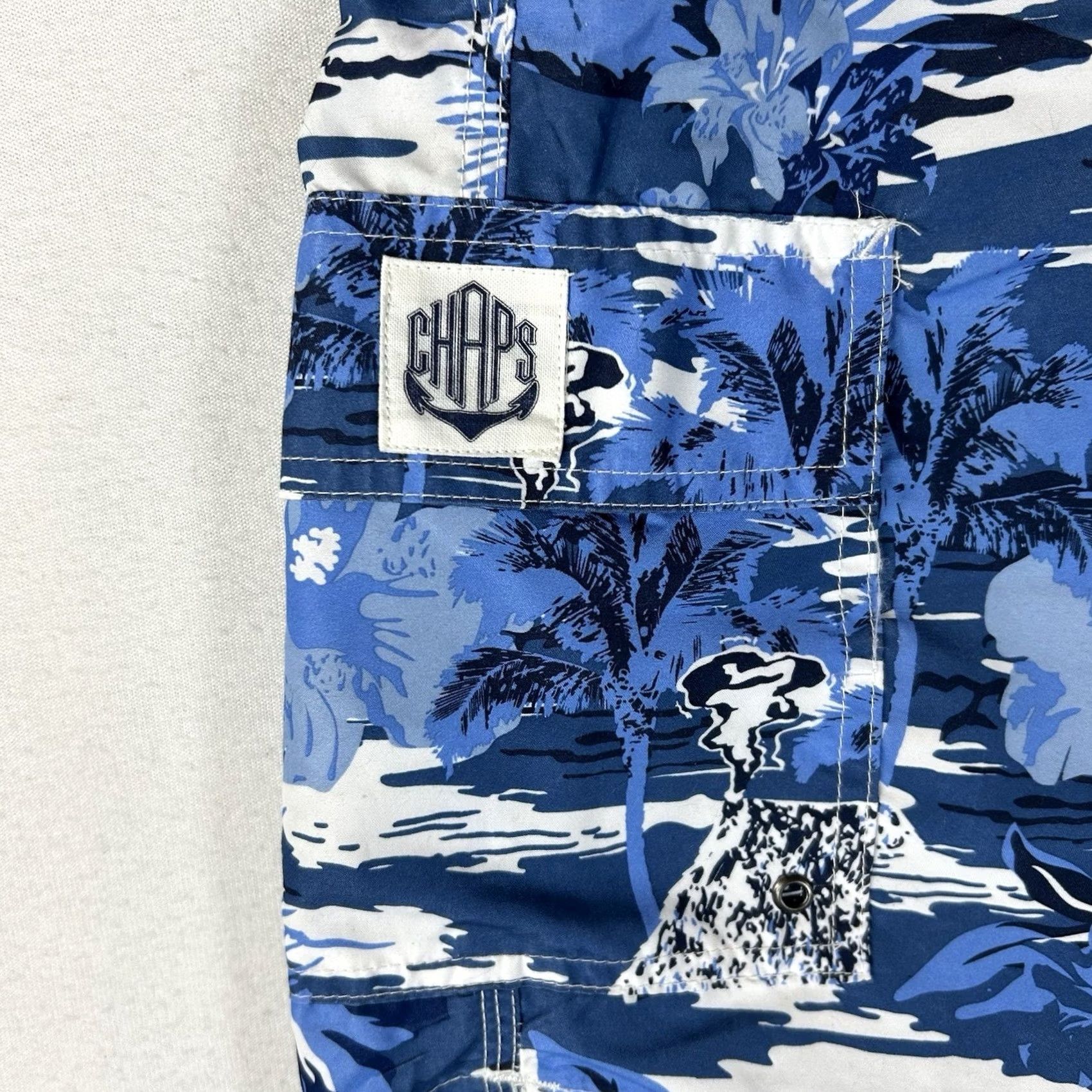 Chaps Chaps Swim Trunks Mens XL Blue Abstract Floral Boardshorts Beach Pool Nylon Polyester Quick Dry Breathable Pockets Drawstring Elastic Waist Lined Size US 36 / EU 52 - 2 Thumbnail