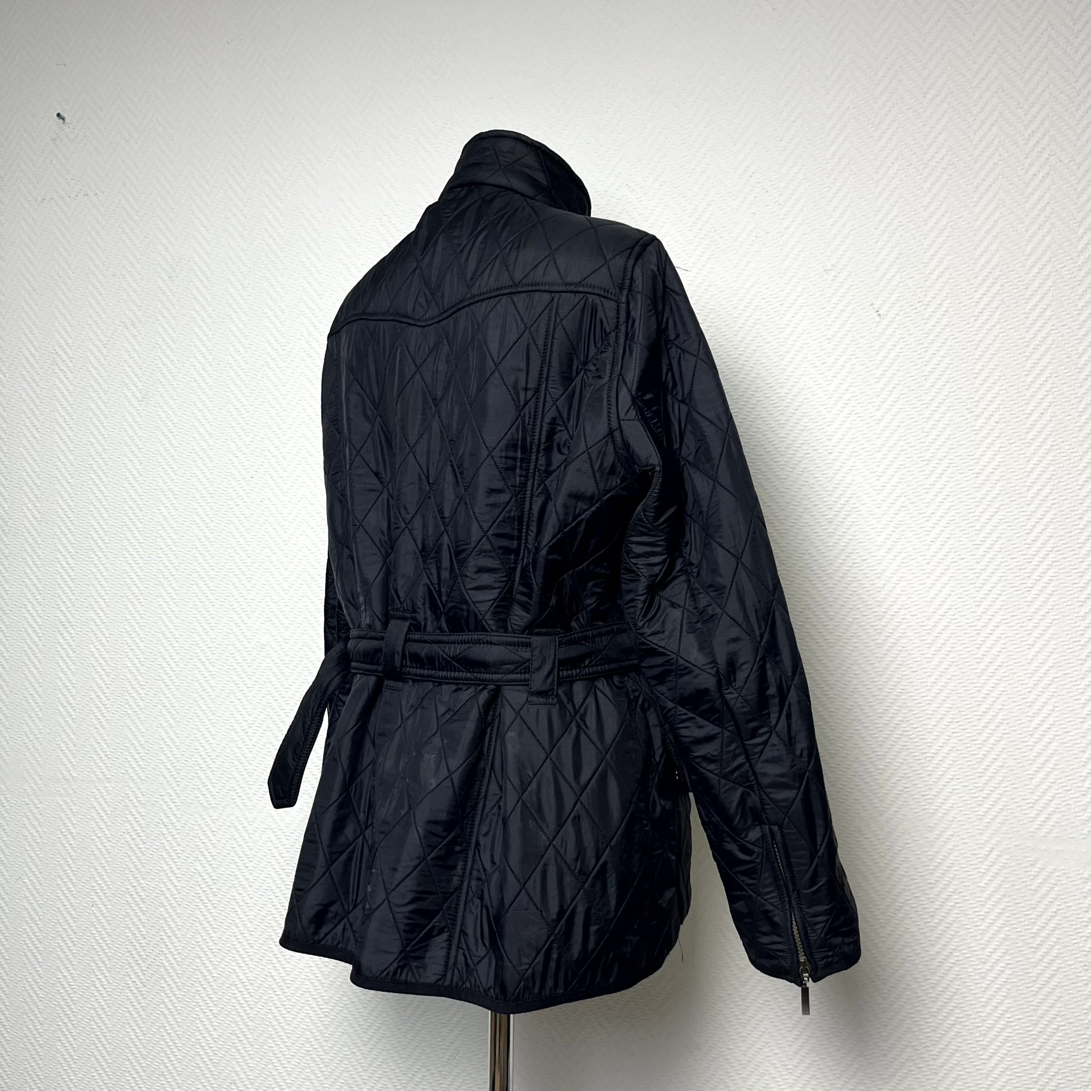 Barbour Barbour Quilted Womens Pockets Belted Jacket Size M EU 46 Size M / US 6-8 / IT 42-44 - 10 Thumbnail