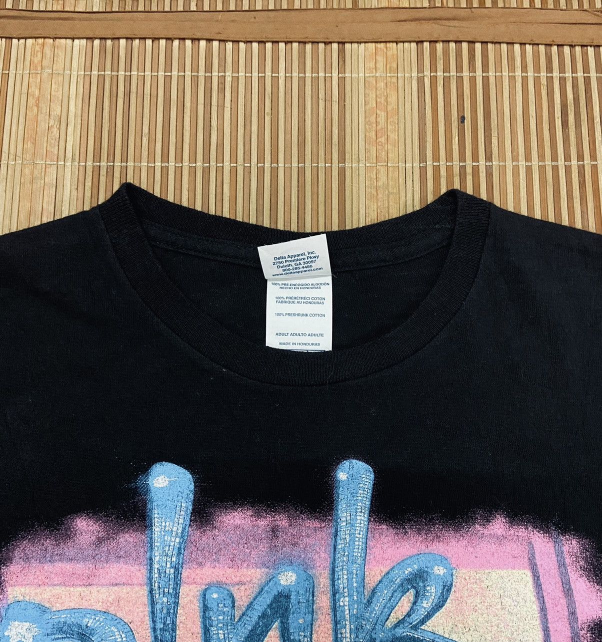 Band Tees PINK SUMMER CARNIVAL 2023 Size US M / EU 48-50 / 2 - 10 Thumbnail