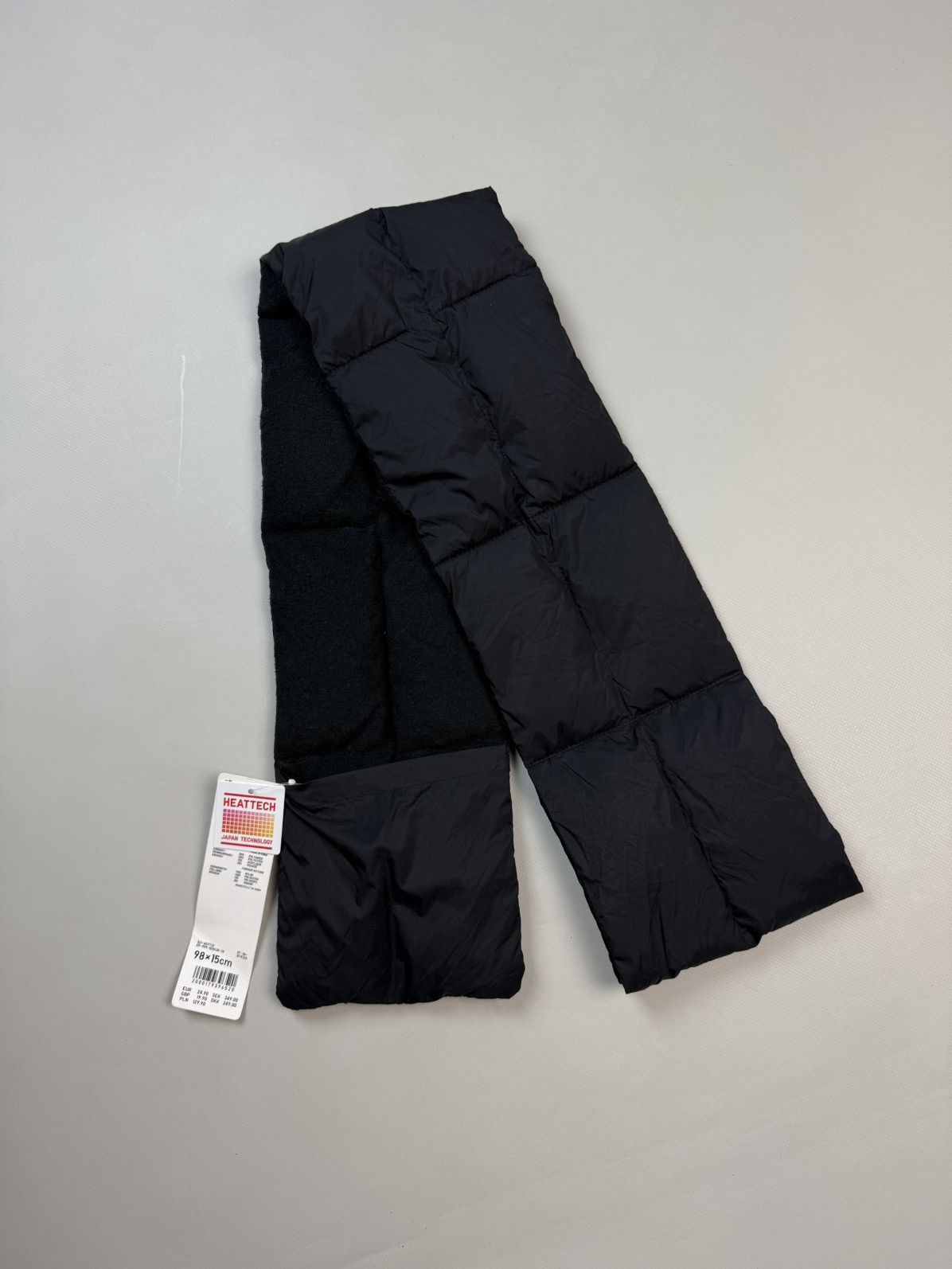 Uniqlo BNWT! Uniqlo Heattech Lined Padded Scarf Size 98X15 Cm Black Size ONE SIZE - 2 Thumbnail