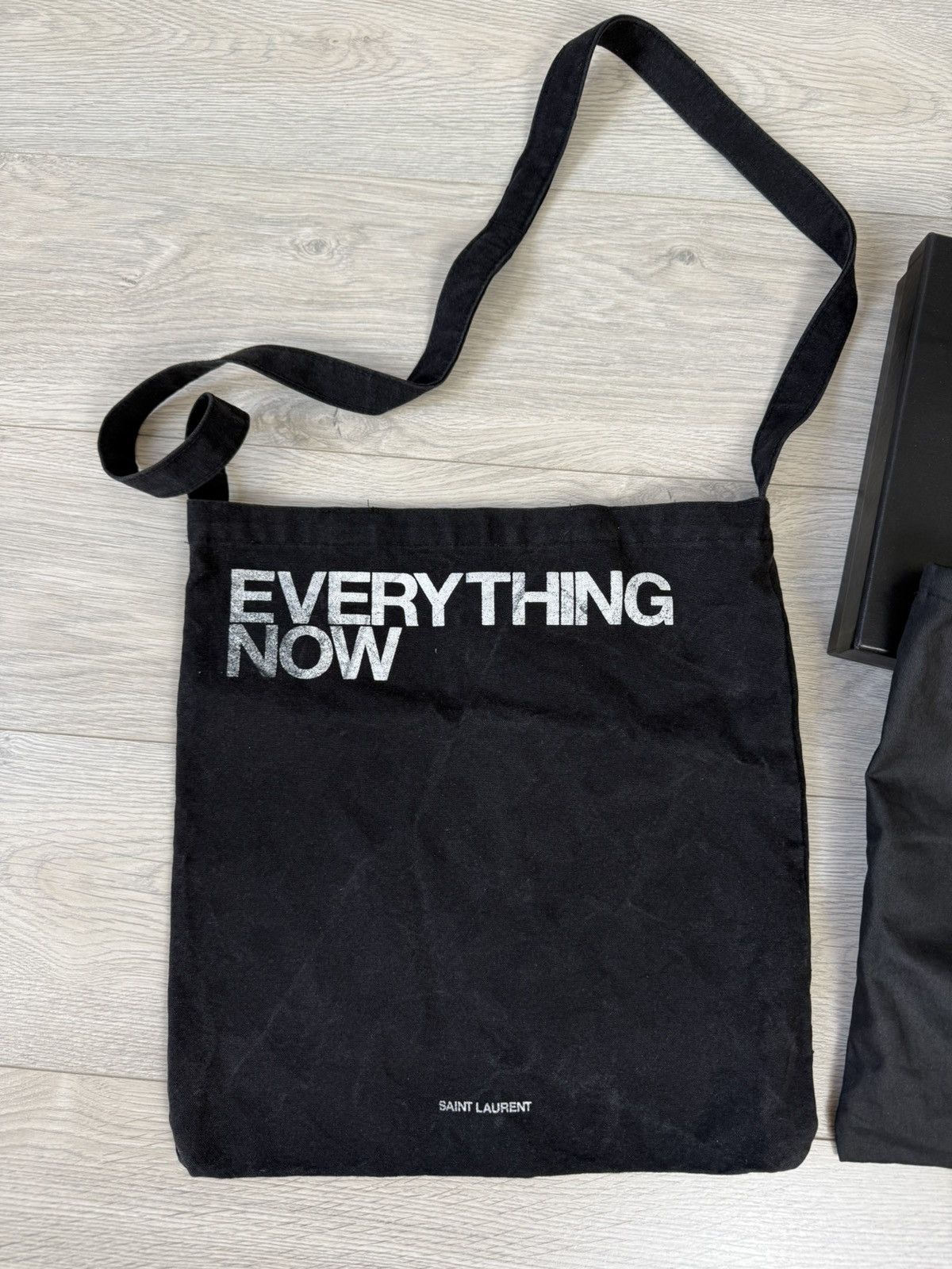 Yves Saint Laurent Yves Saint Laurent Tote Bag Everything Now Size ONE SIZE - 3 Thumbnail