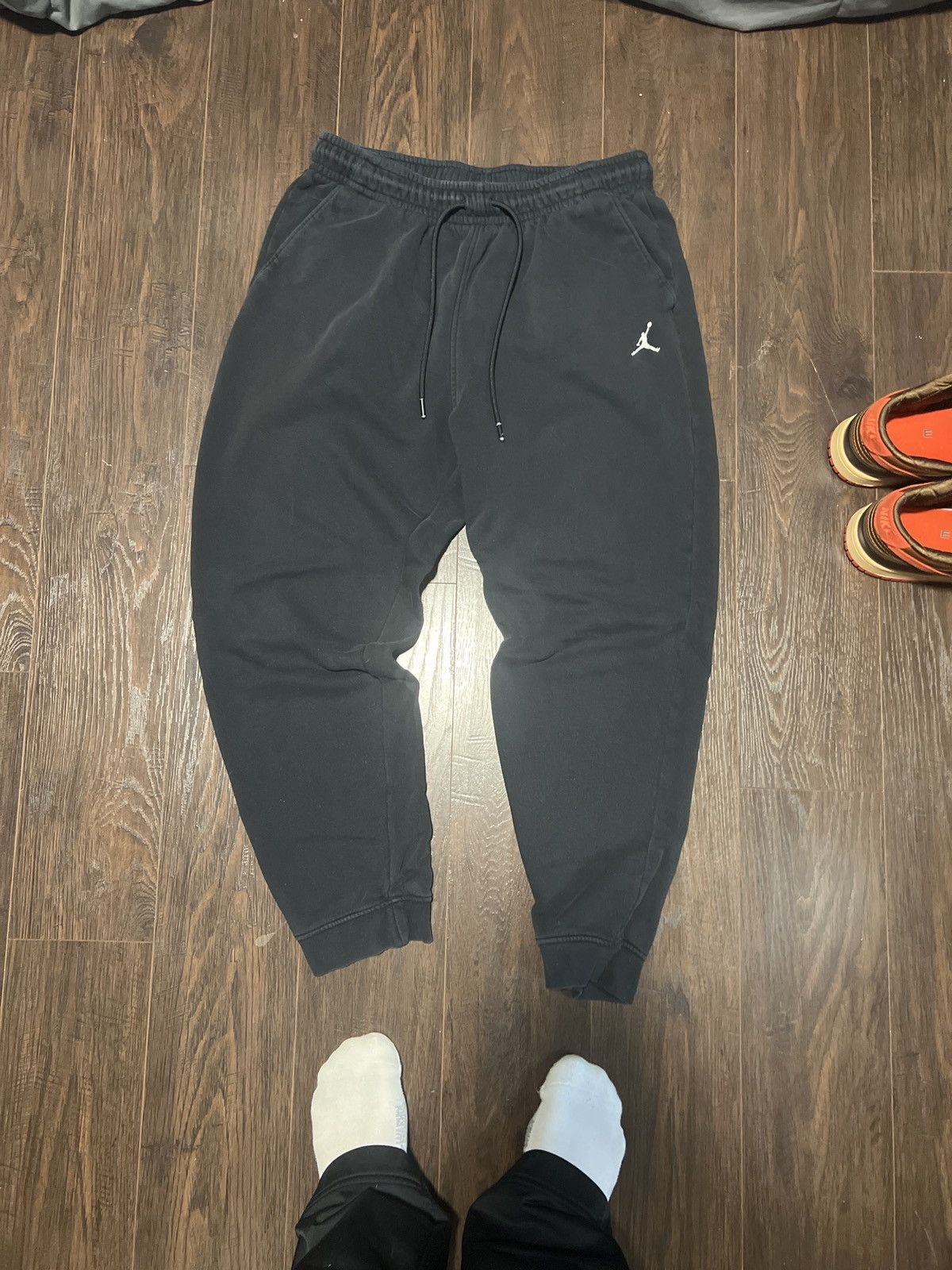 Jordan Brand Jordan sweatpants size large Size US 35 - 5 Thumbnail