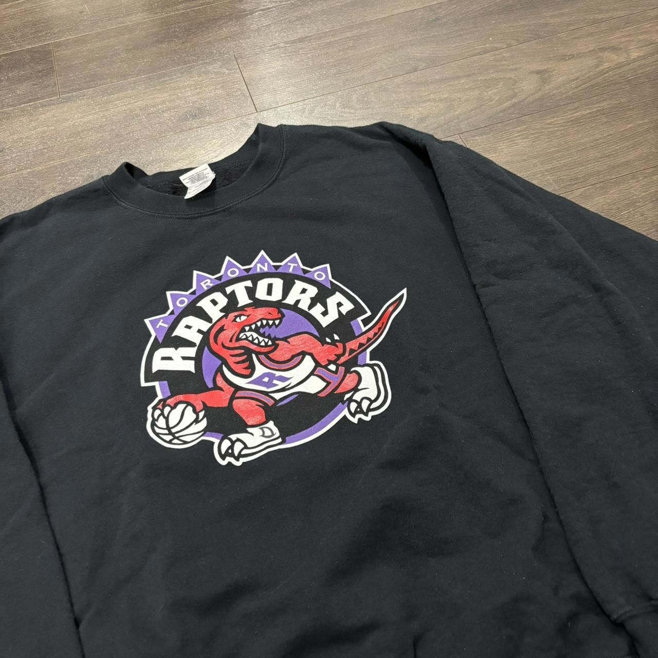 Gildan Vintage Toronto raptors crewneck sweatshirt 00s L Size US L / EU 52-54 / 3 - 1 Thumbnail