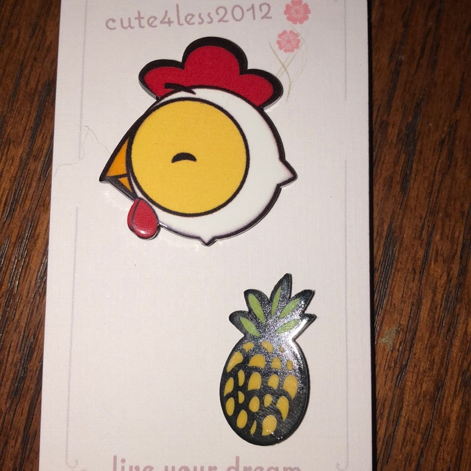 Other Lot of 2 Brooches Chicken Head and Pineapple Pins Size ONE SIZE - 1 Thumbnail