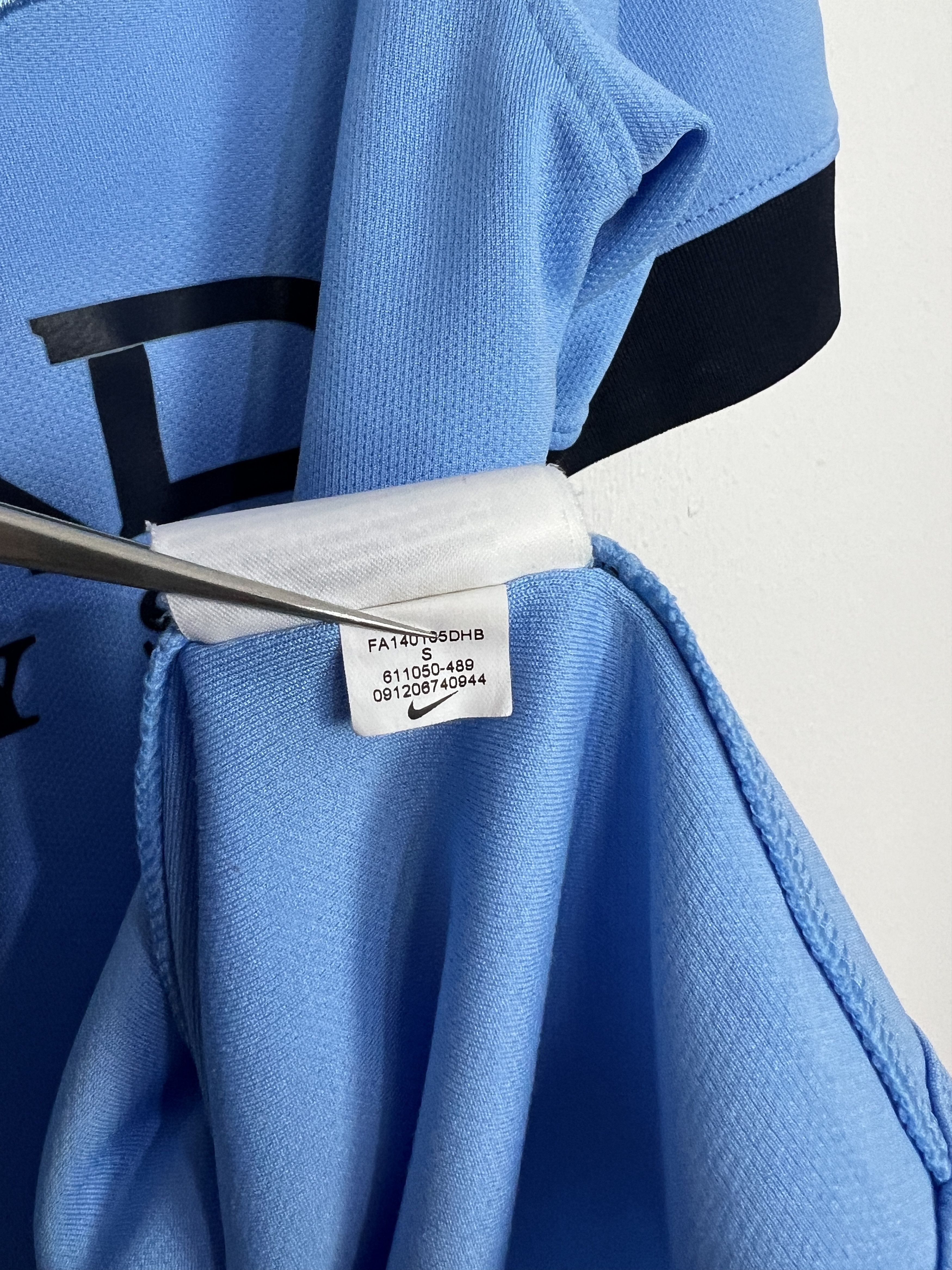 Nike Manchester City Home football shirt Soccer Jersey Trikot Size US S / EU 44-46 / 1 - 8 Thumbnail