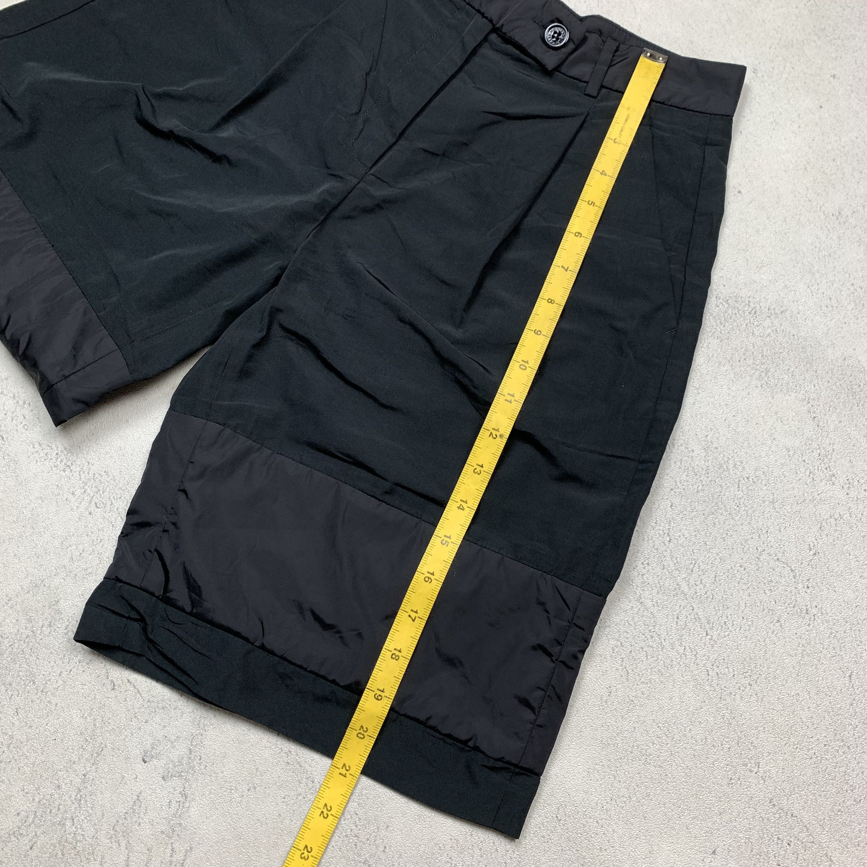 Moncler Moncler Patalone Bermuda Shorts Size US 28 / EU 44 - 11 Thumbnail