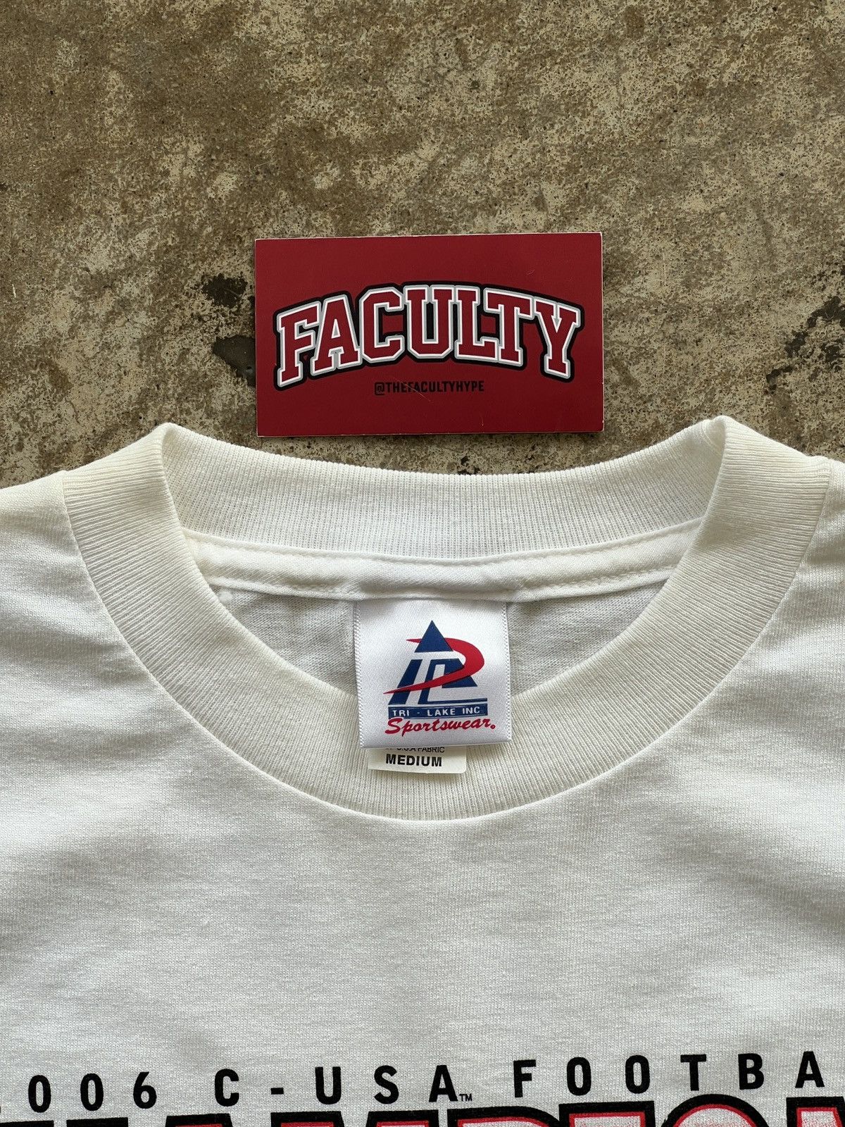 Vintage 2006 Y2K Houston Cougars Football Champions DS Tee Medium Size US M / EU 48-50 / 2 - 3 Thumbnail