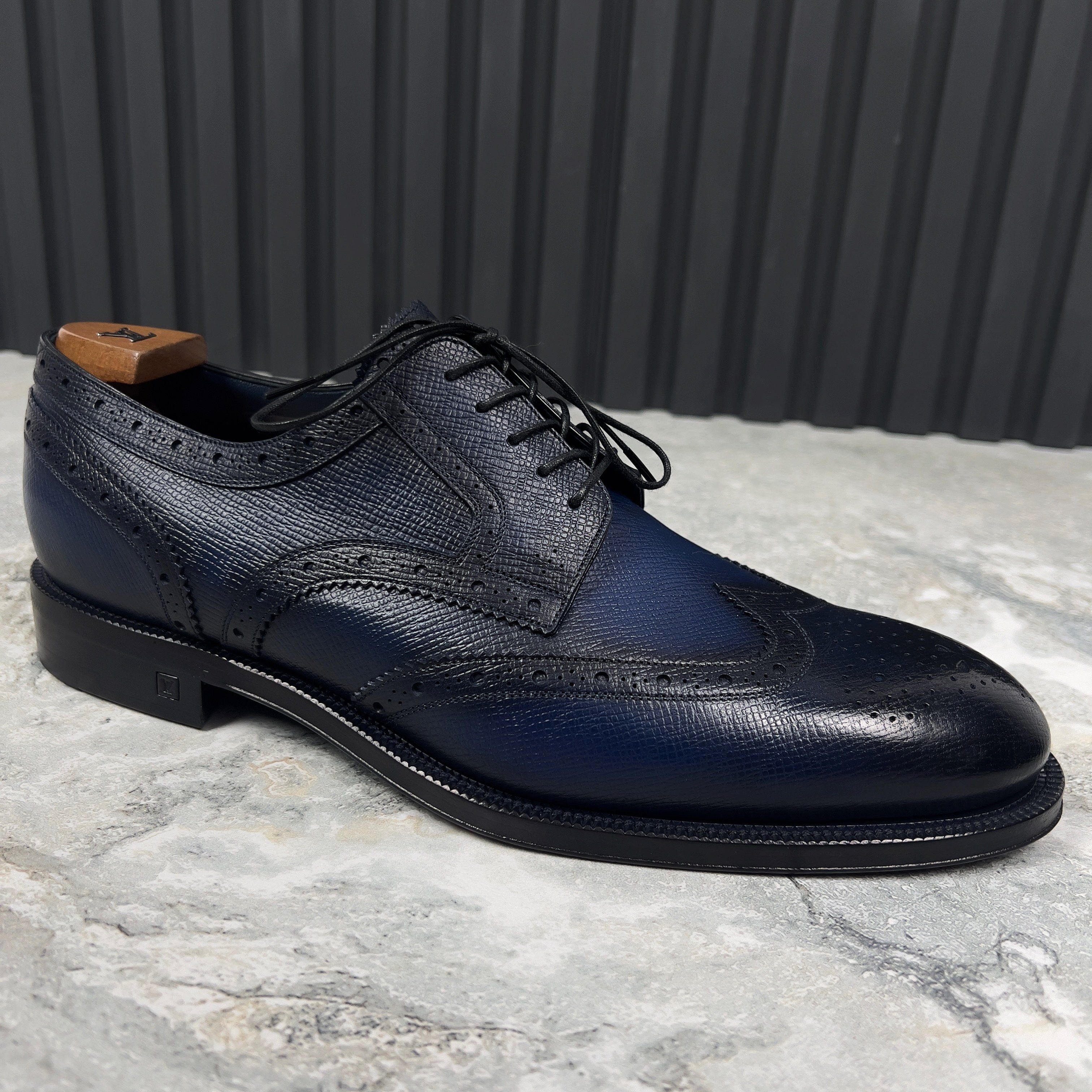 Louis Vuitton Derby Wingtip Taiga Leather Size US 8 / EU 41 - 5 Thumbnail