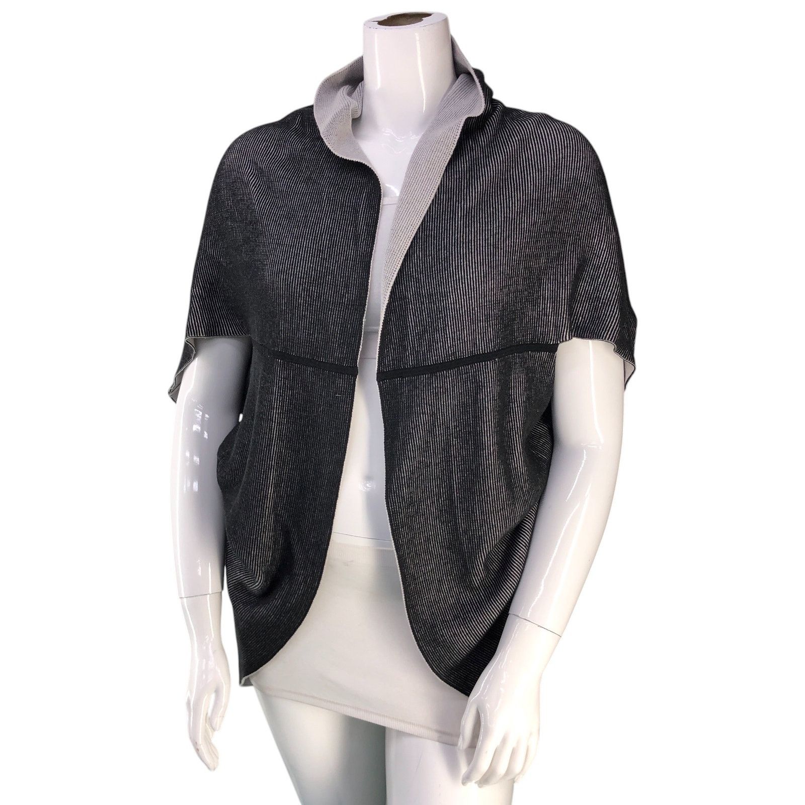 Lululemon Lululemon Womens Size OS Wrap Exaltation Cardigan Reversible Size ONE SIZE - 2 Thumbnail