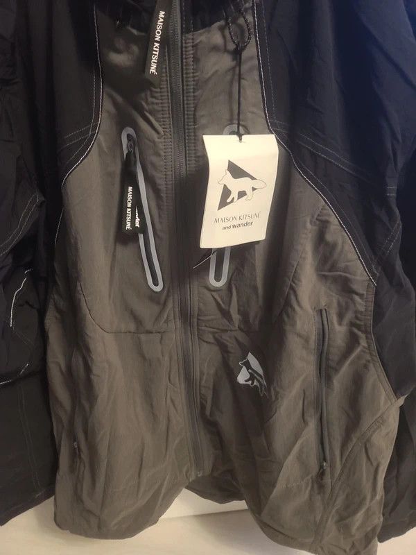 And Wander × Maison Kitsune And Wander Maison Kitsune Hooded Jacket Black Size US L / EU 52-54 / 3 - 2 Thumbnail