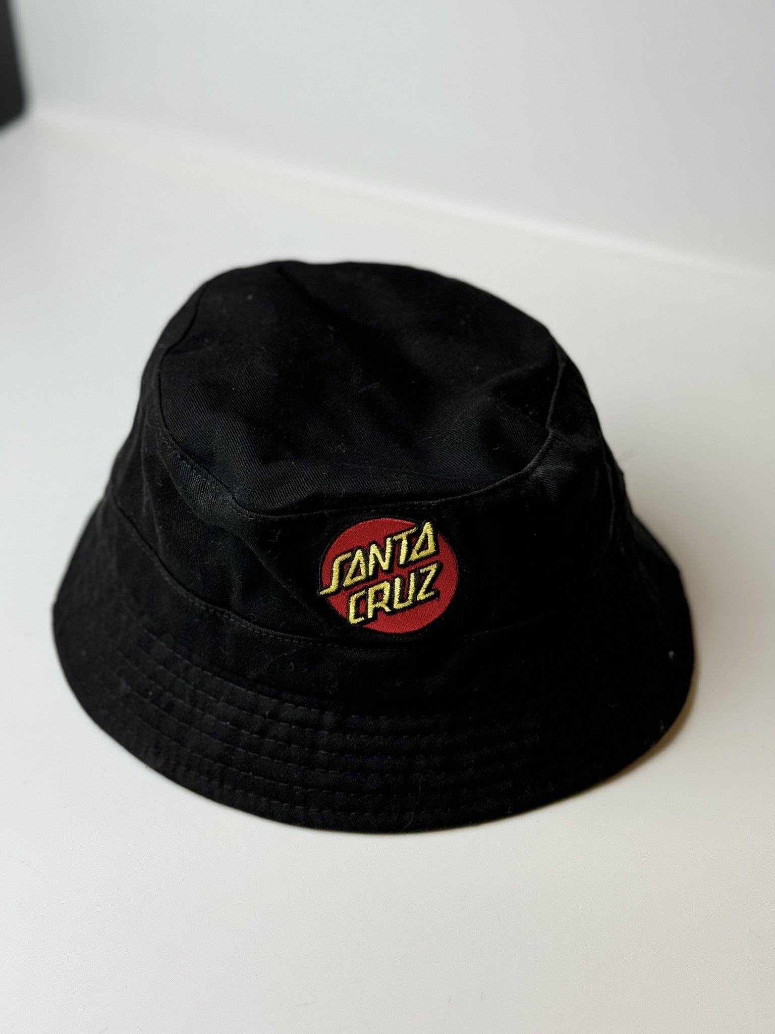 Santa Cruz Skateboards CLASSIC DOT PATCH BUCKET HAT Size ONE SIZE - 4 Thumbnail