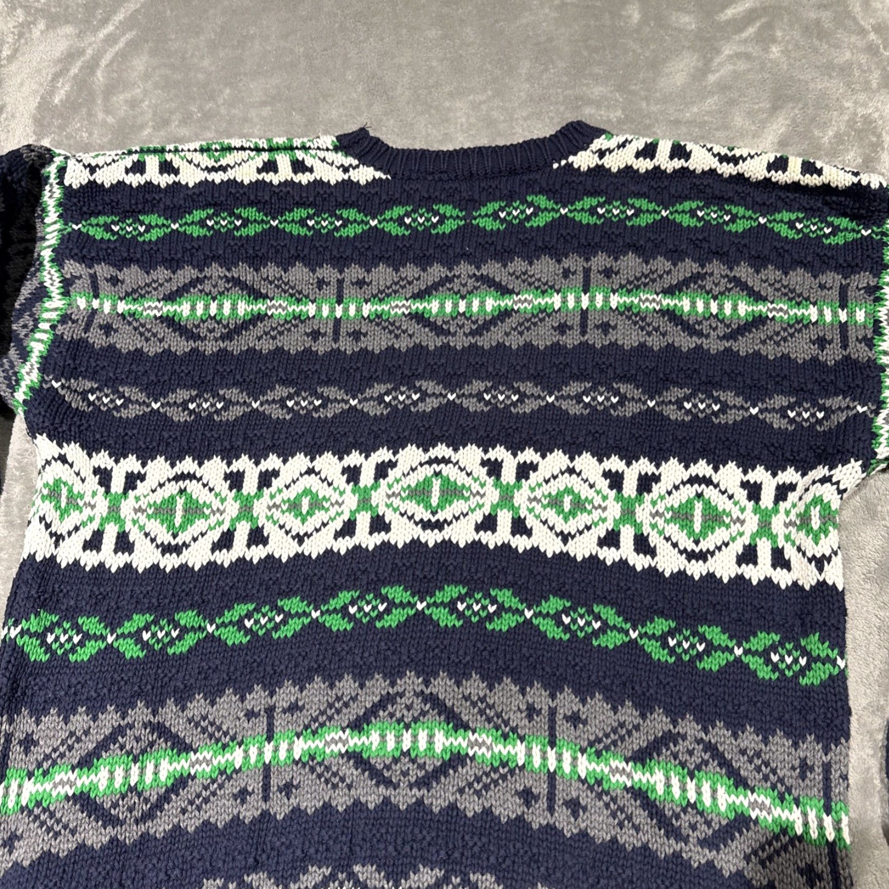 Gap VINTAGE Gap Sweater Mens L Blue Green White Fair Isle Knit Pullover Crew Sweater Knit Drop Shoulders Ski Winter 80s 90s Casual Mens Size US L / EU 52-54 / 3 - 7 Thumbnail