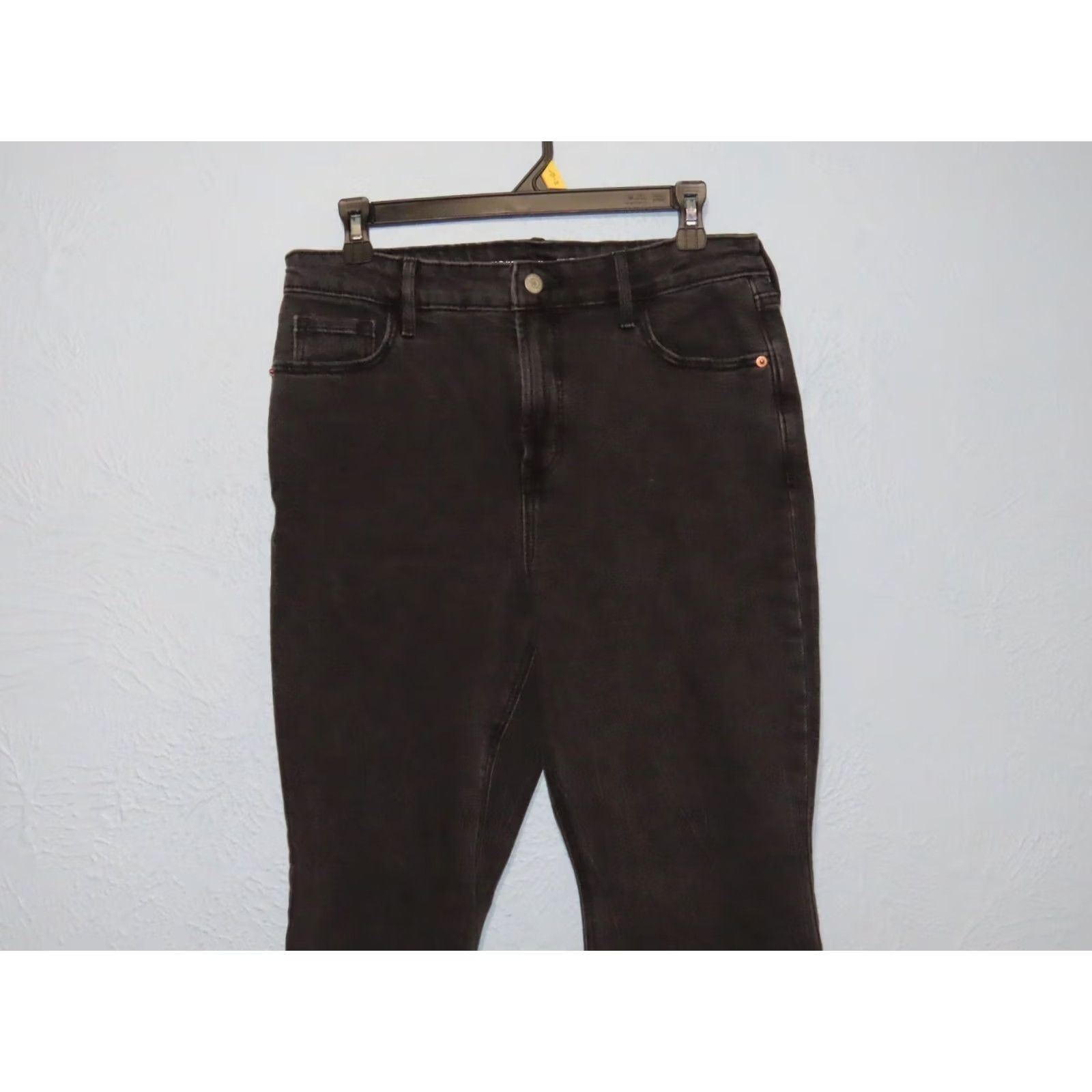 Old Navy Old Navy Women's 12 Petite Extra High-Rise Flare Black Jeans 31x27 Jeans Flared Black Womens 12 Petite Adjustable Rise City Size 34" / US 12 / IT 48 - 3 Thumbnail