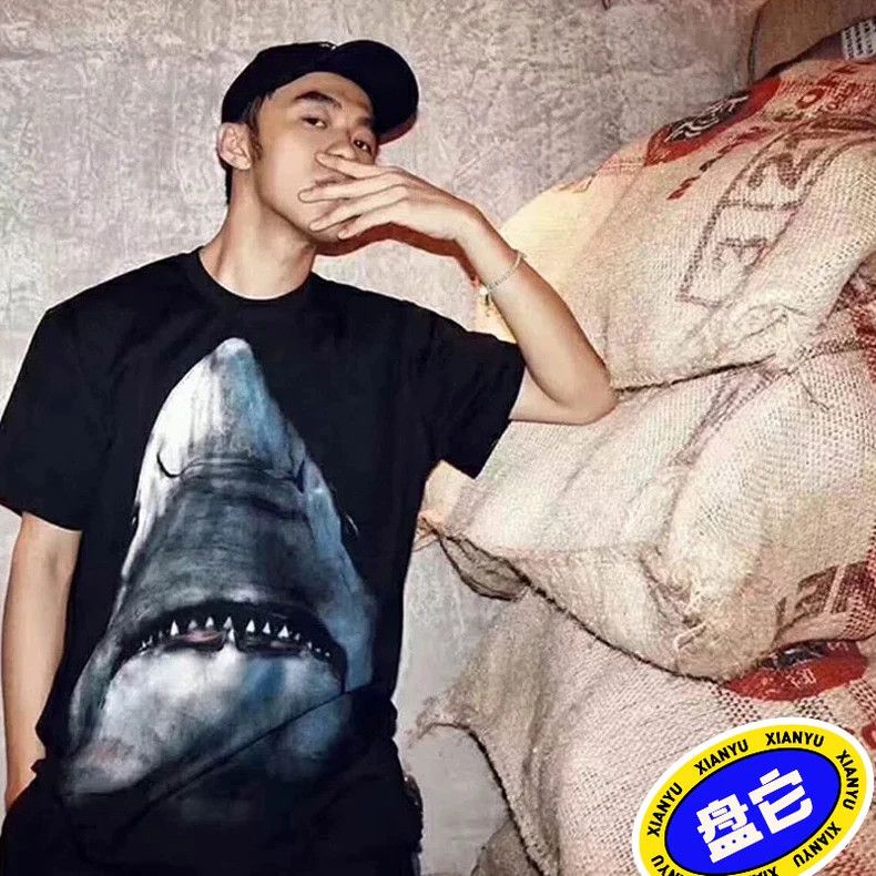 Givenchy Givenchy Shark Short Sleeve 2505-Nextarrow Size US M / EU 48-50 / 2 - 7 Thumbnail