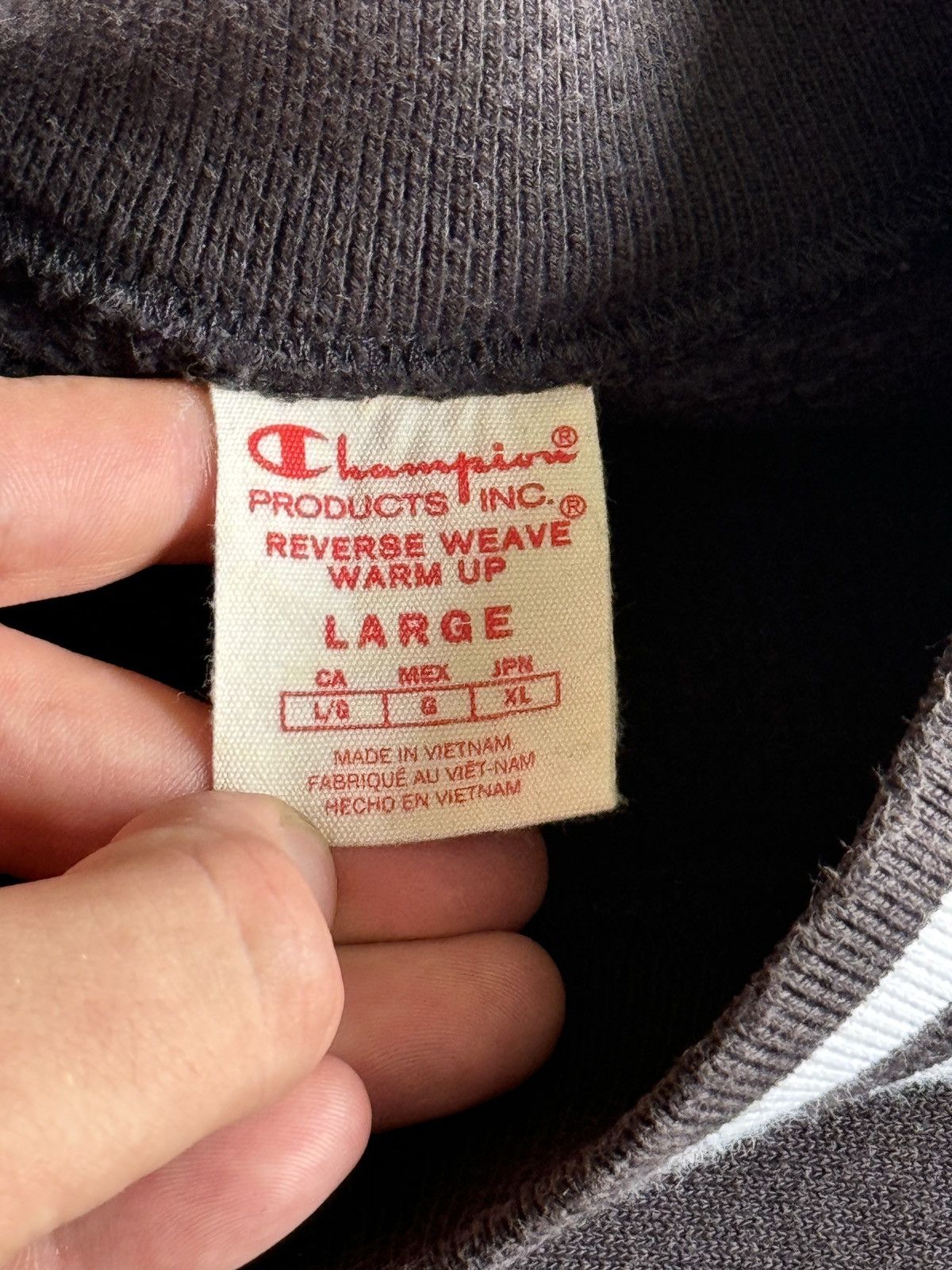Champion Vintage Champion Reverse Weave Center Logo Heavy Sweatshirt Size US L / EU 52-54 / 3 - 6 Thumbnail