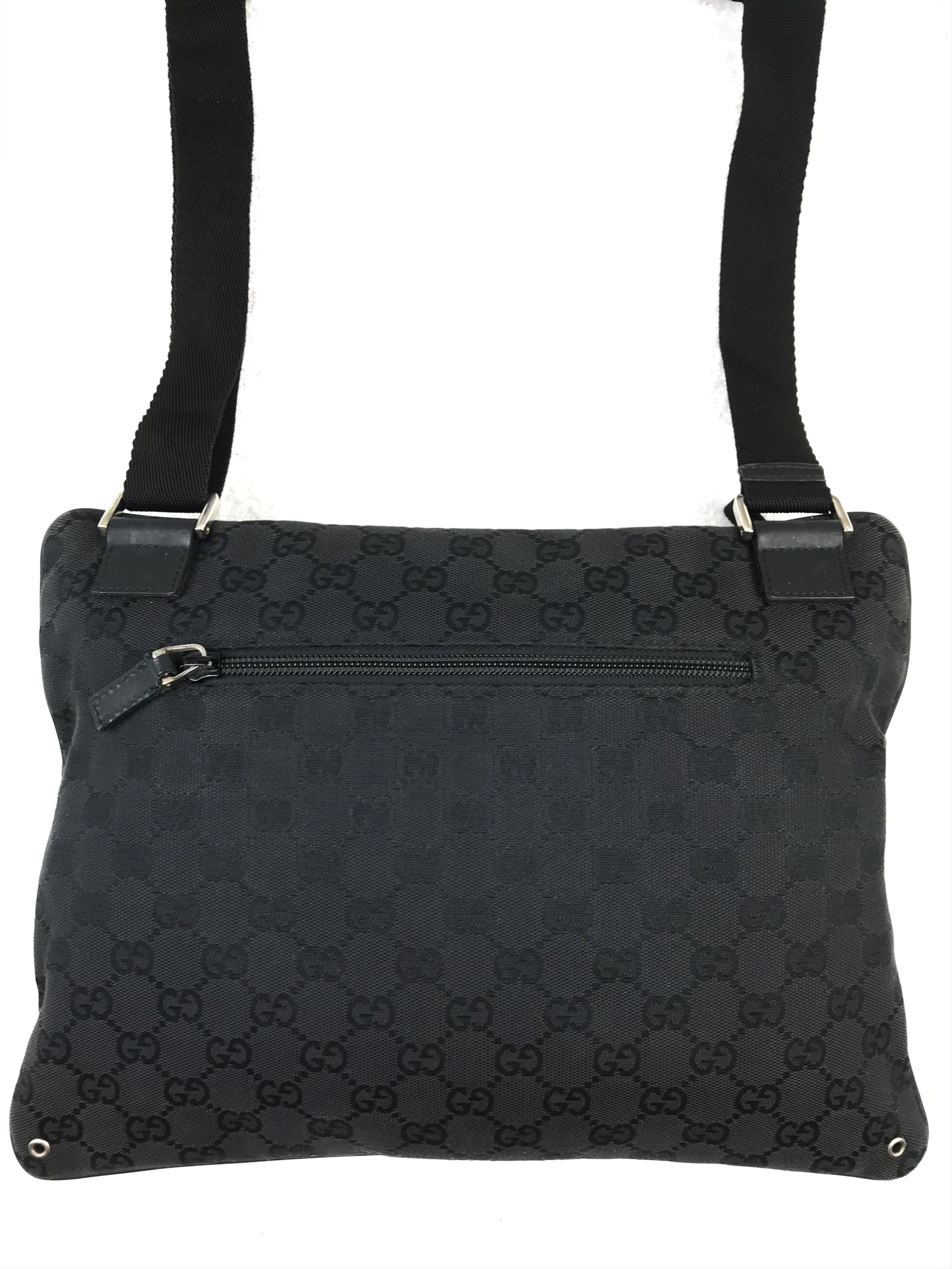 Gucci Vintage Gucci Messenger Bag Full Monogram Size ONE SIZE - 3 Thumbnail