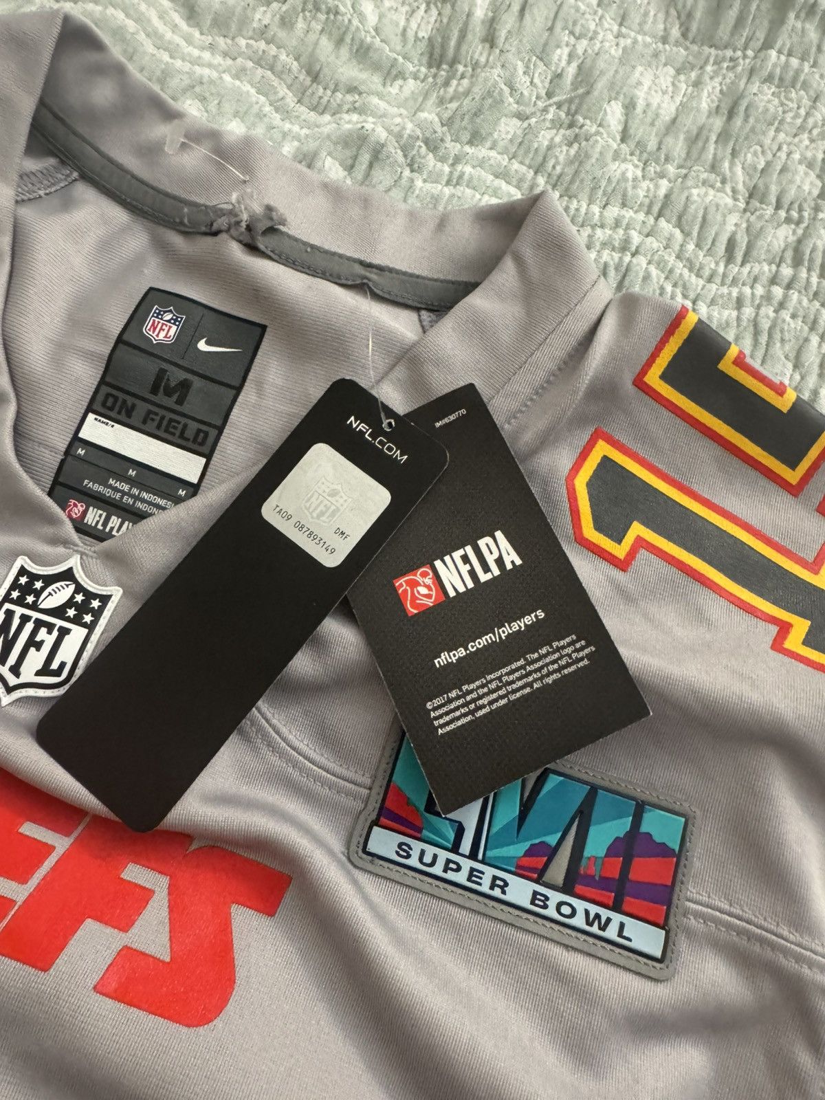 NFL Patrick Mahomes #15 Superbowl LVII Jersey Size US M / EU 48-50 / 2 - 6 Thumbnail