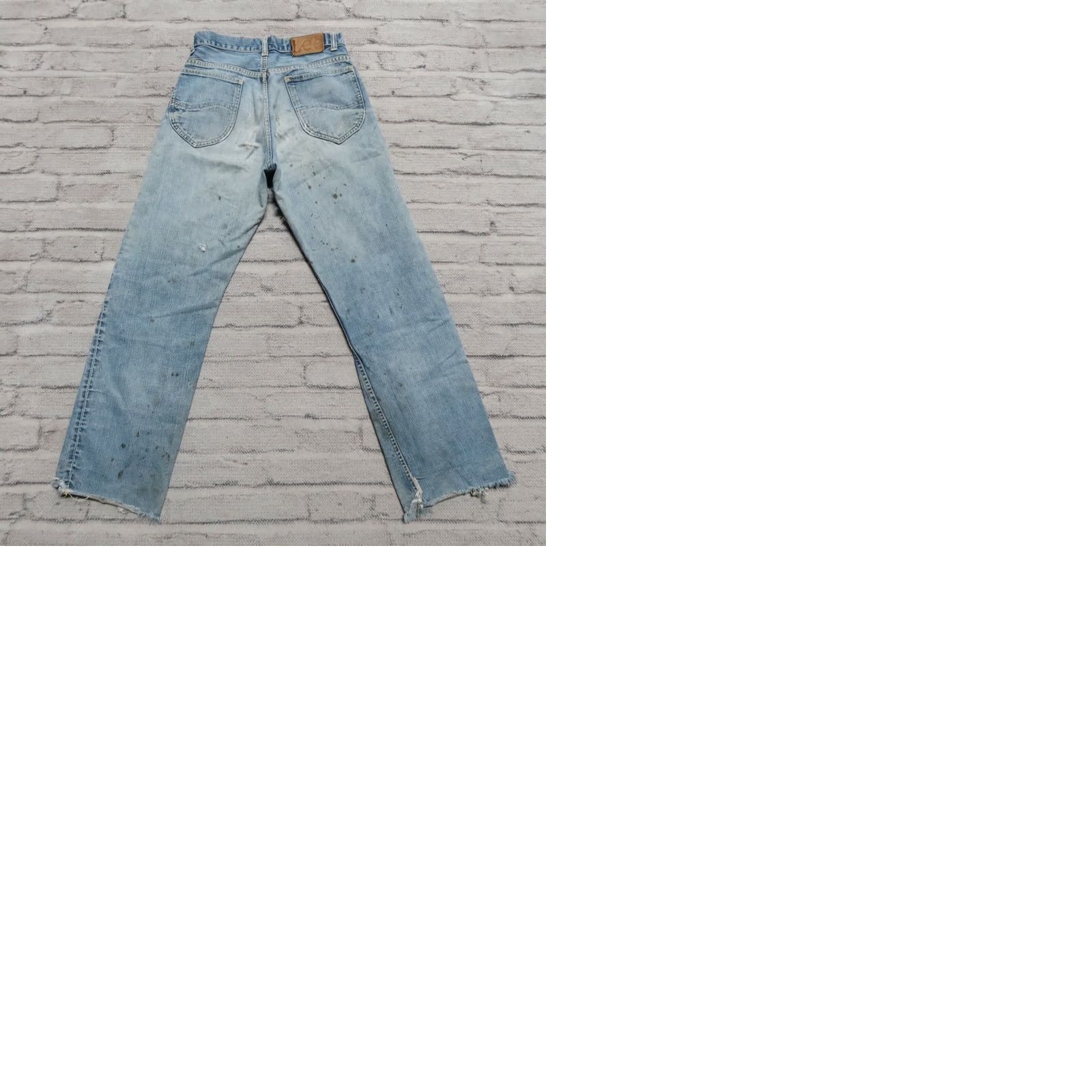 Lee VINTAGE Lee Riders Jeans Mens Denim Stonewash Light Wash Sanforized Distressed Selvedge 27x29 Closure Zip 8" Opening Size US 27 - 9 Thumbnail