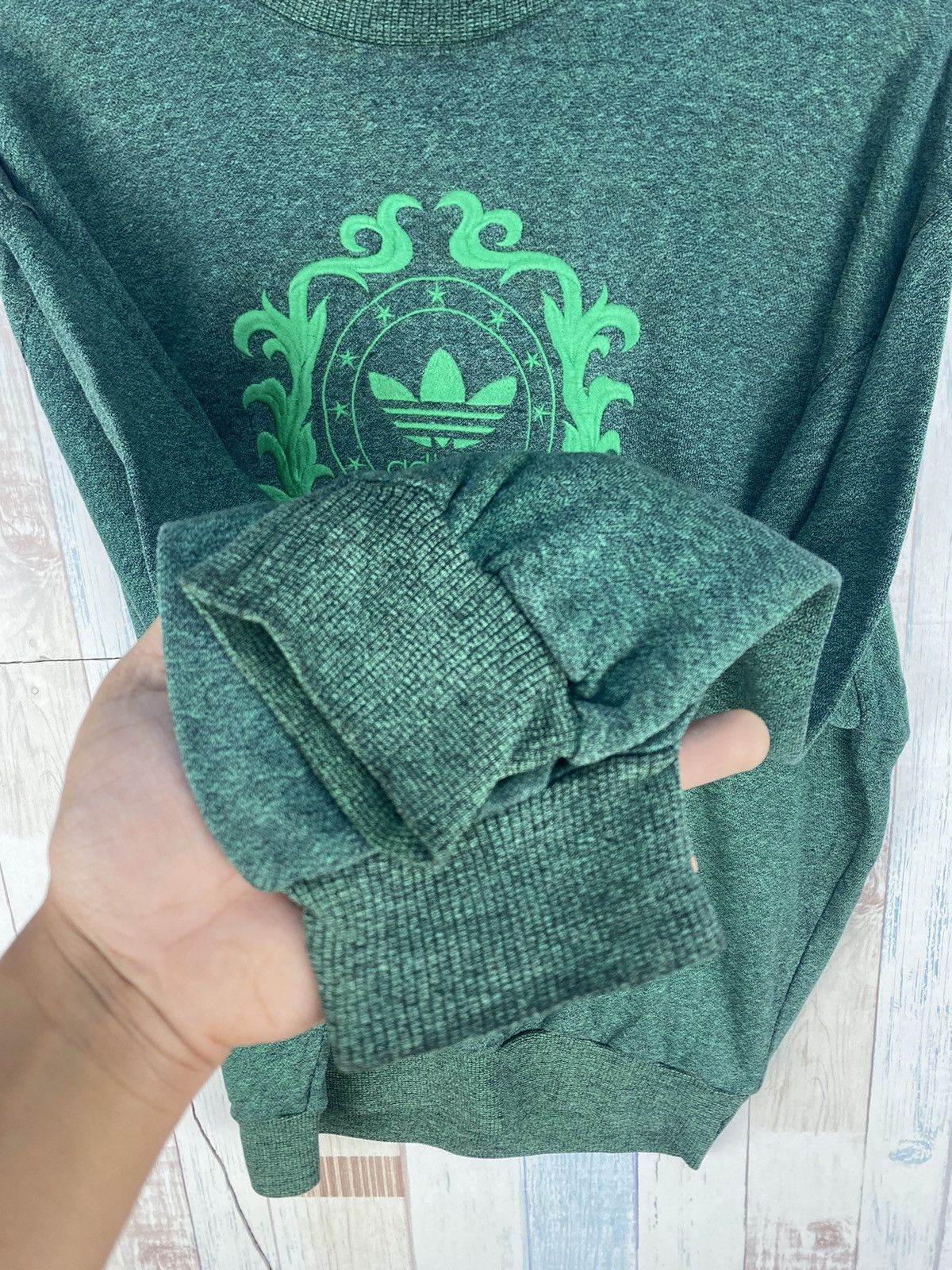 Adidas × Vintage Vintage Adidas International Big Logo Sweatshirt Size US L / EU 52-54 / 3 - 5 Thumbnail