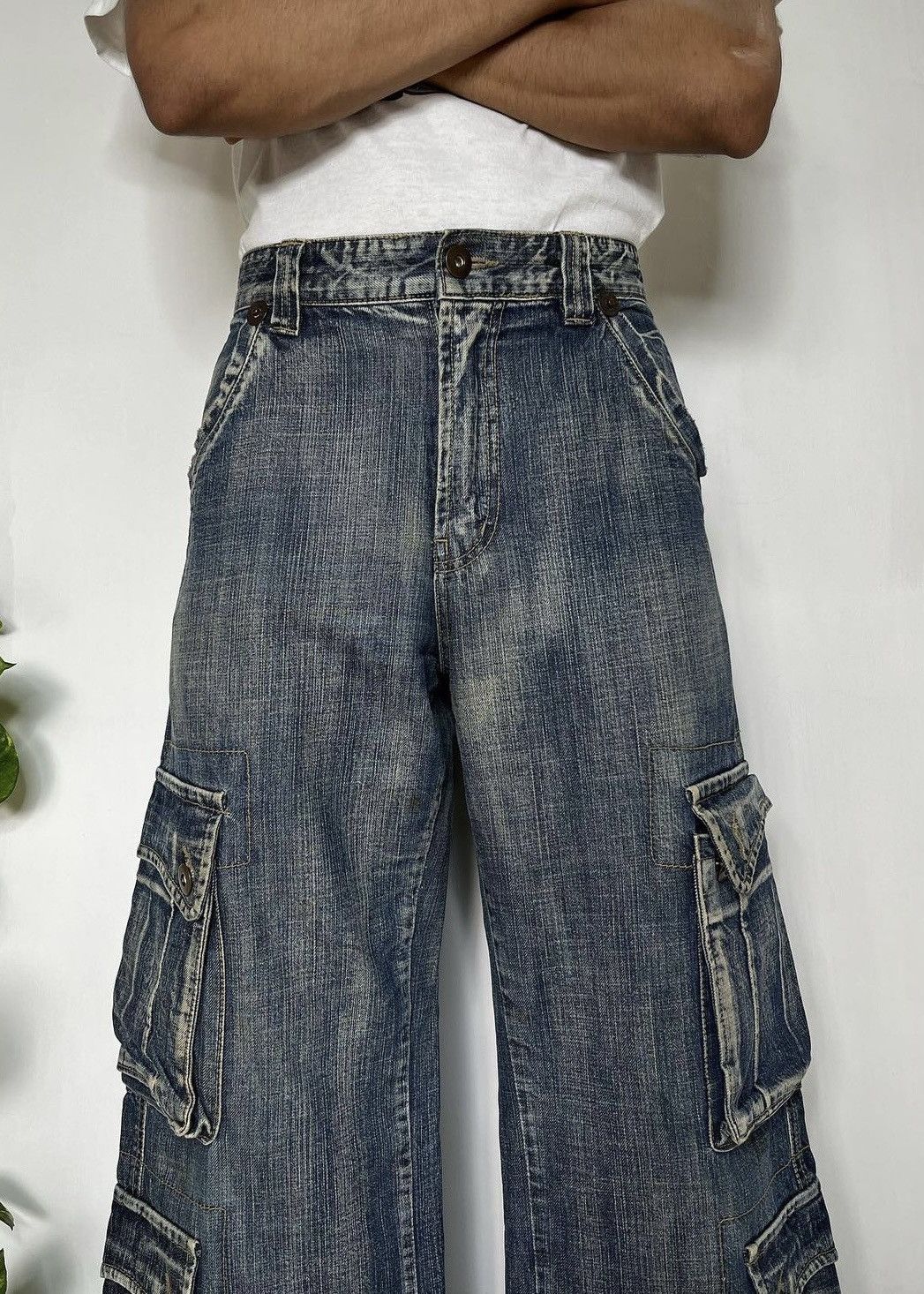 Japanese Brand Y2K Japanese denim multipocket jeans. Size US 33 - 4 Thumbnail