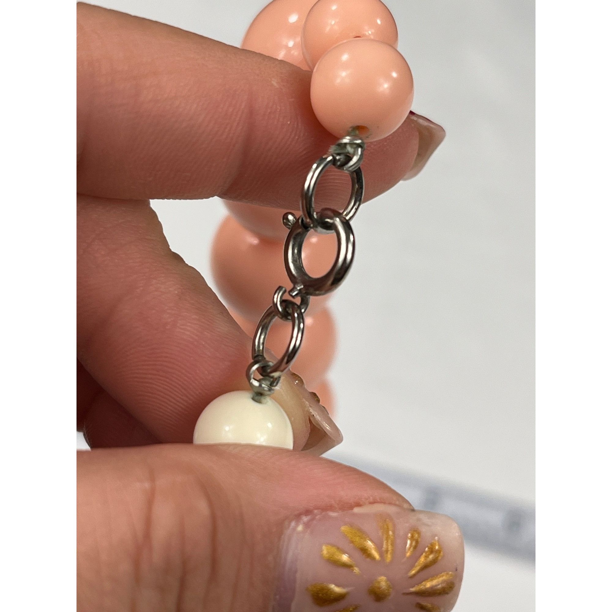 Vintage Vintage SKU 7856 chunky Pink and Ivory Beaded short Necklace Size ONE SIZE - 5 Thumbnail