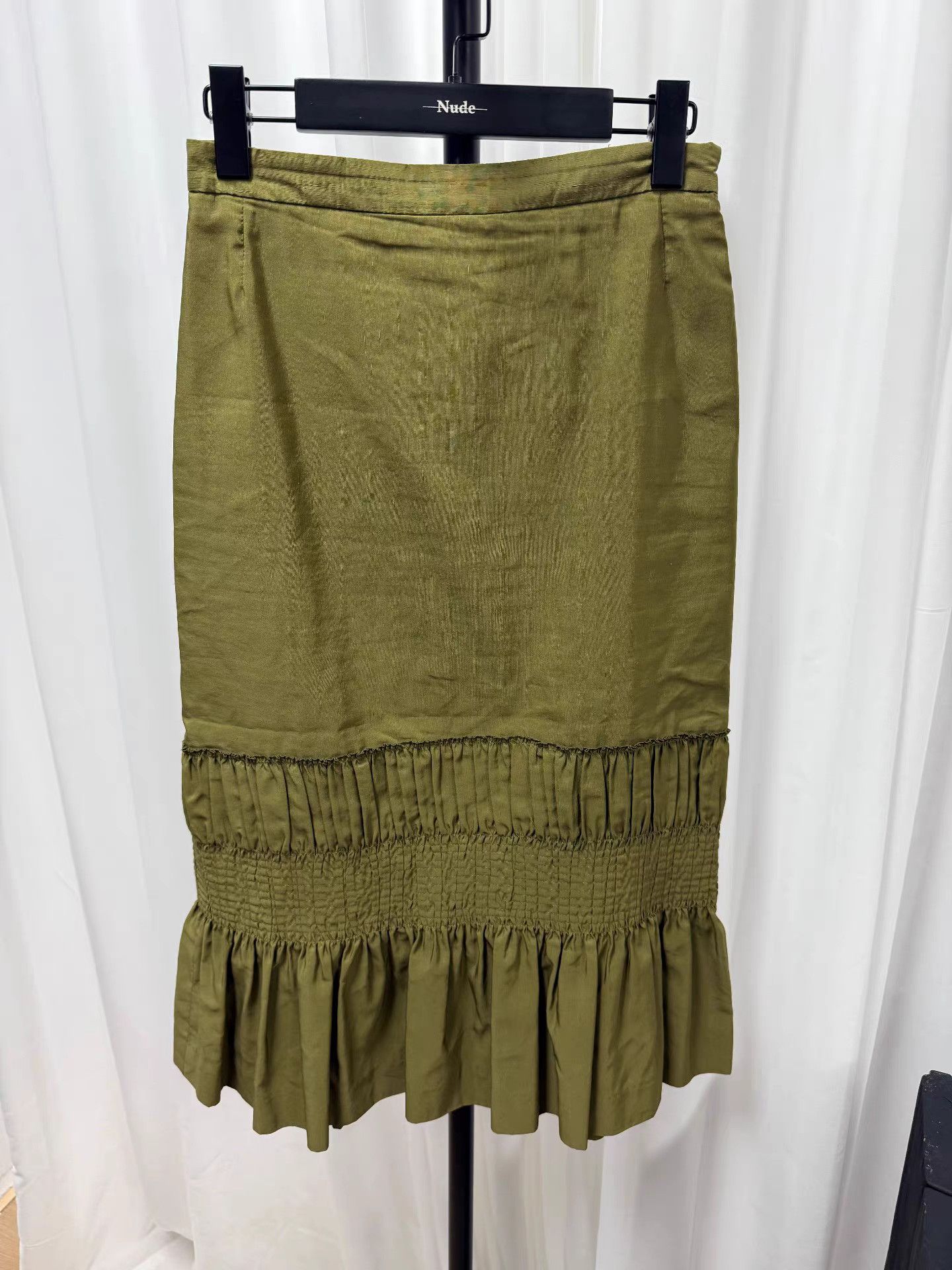 Dries Van Noten Dries Van Noten Fishtail Midi Skirt K20 Size 24" / US 00 / IT 34 - 1 Thumbnail