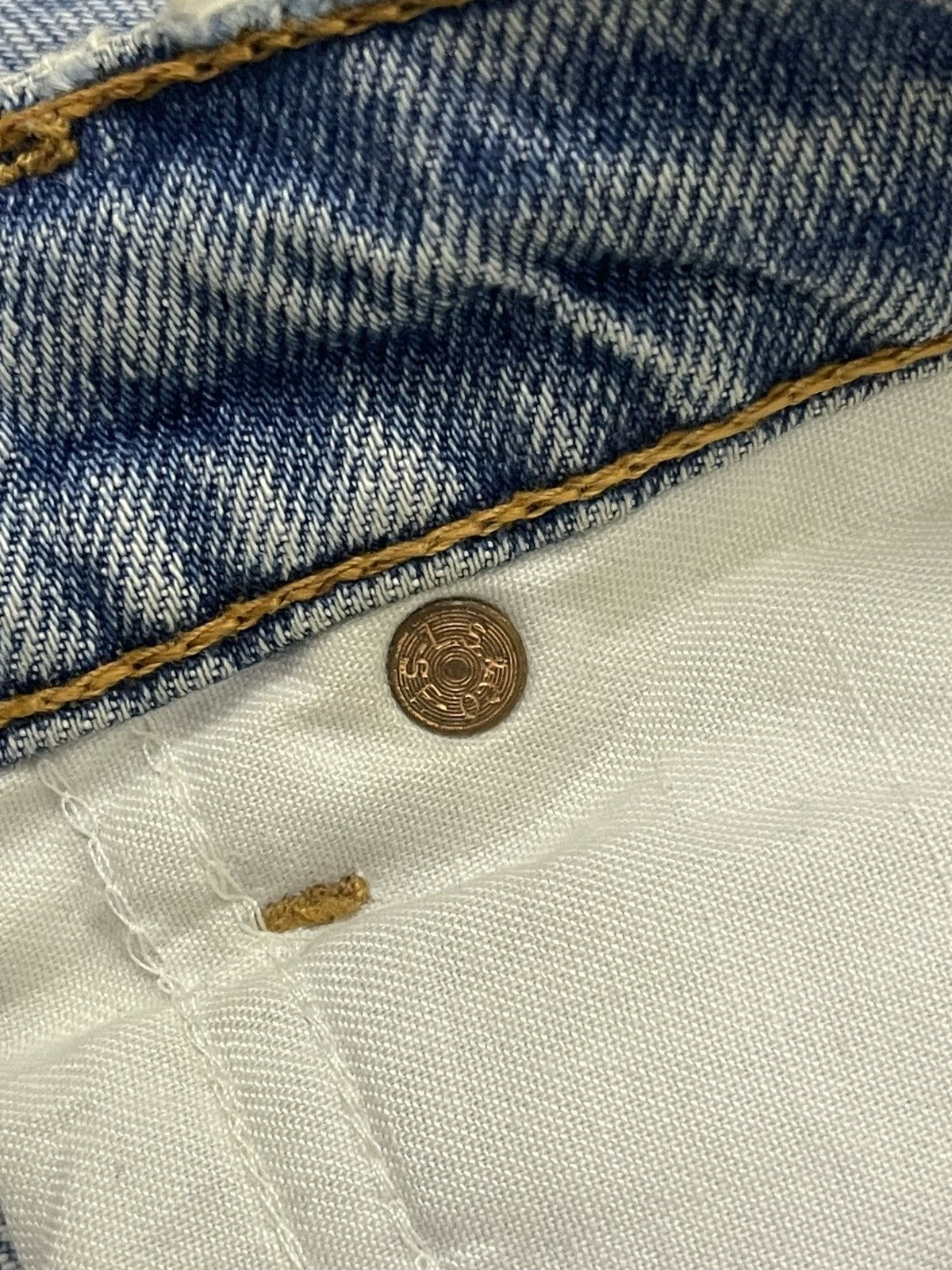 Levi's Vintage 90s Levi’s 613 Orange Tab Distressed Denim Size US 29 - 11 Thumbnail