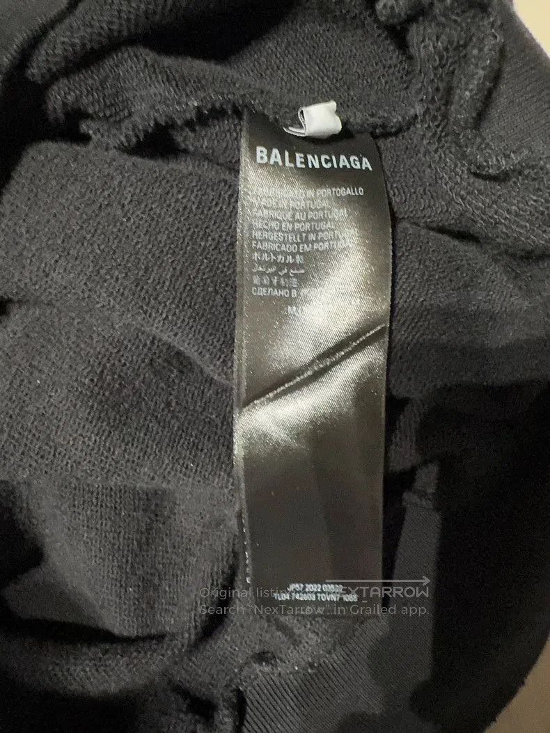 Balenciaga Balenciaga FW23 Distressed Logo Hoodie. Size US M / EU 48-50 / 2 - 4 Thumbnail