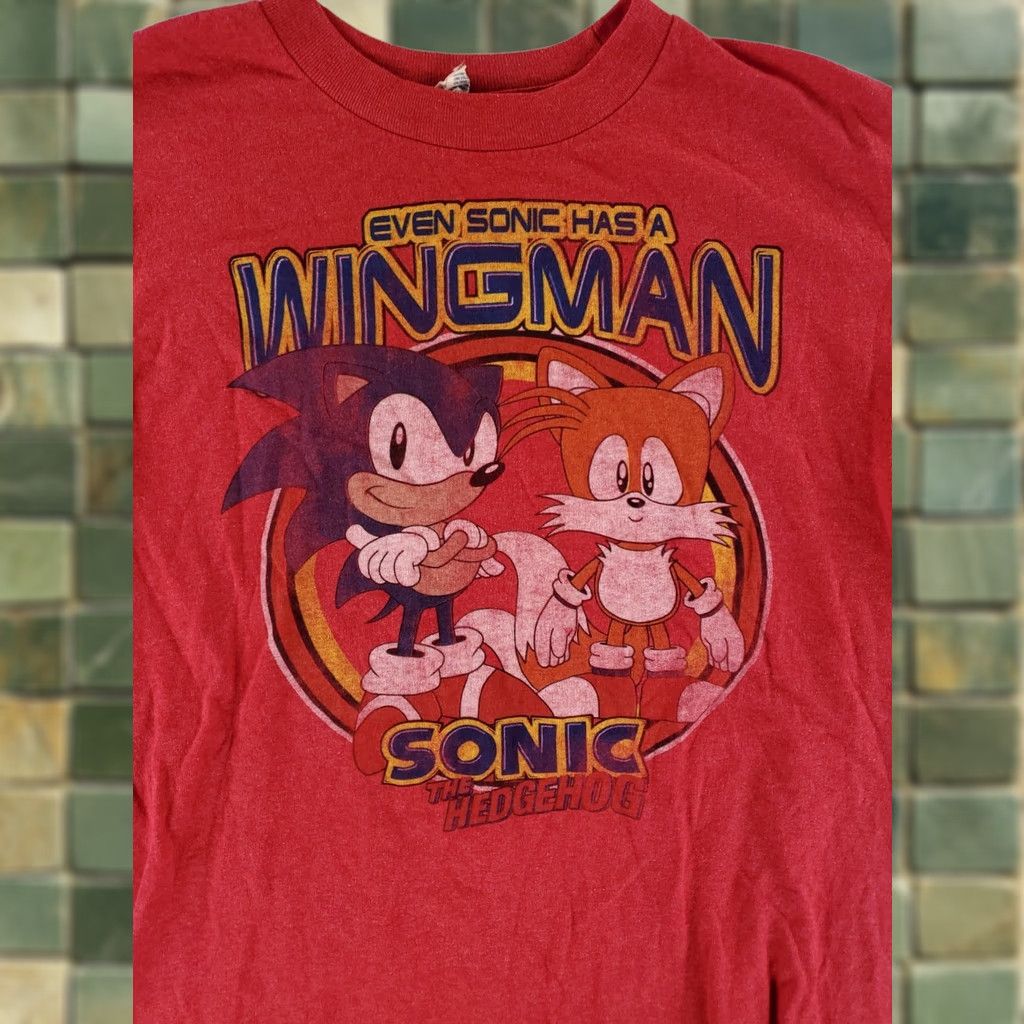 Vintage VINTAGE Sonic the Hedgehog T Shirt Red Mens M Wingman 90s Soft Spun Made USA Size US M / EU 48-50 / 2 - 1 Thumbnail