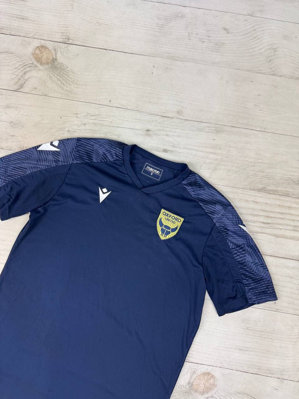 Macron Macron Oxford United 2022 2023 Training Shirt Soccer Jersey Size US S / EU 44-46 / 1 - 2 Thumbnail