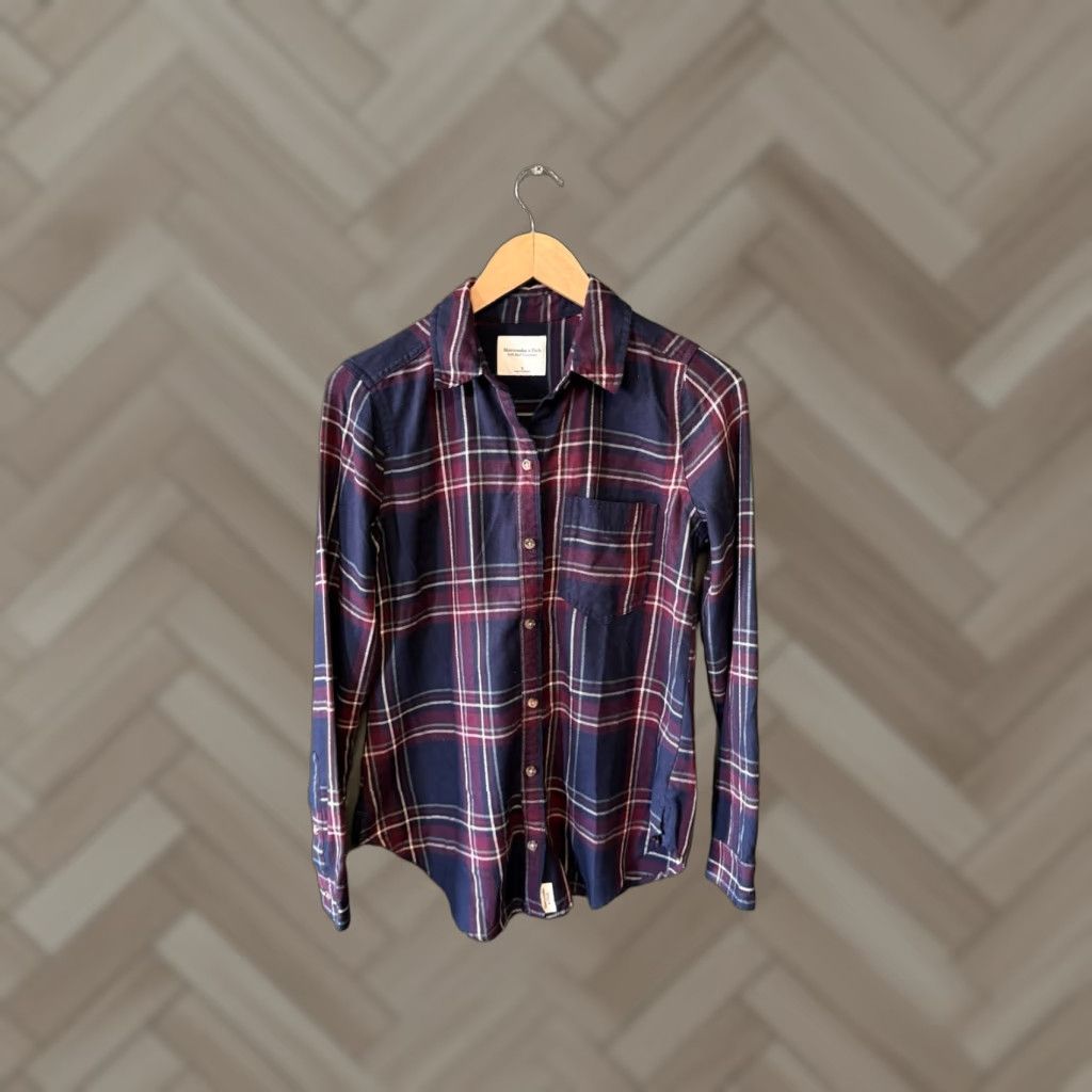 Abercrombie & Fitch VINTAGE Abercrombie & Fitch Womens Plaid Button-Up Flannel Red Long Sleeve Size S Size S / US 4 / IT 40 - 1 Thumbnail