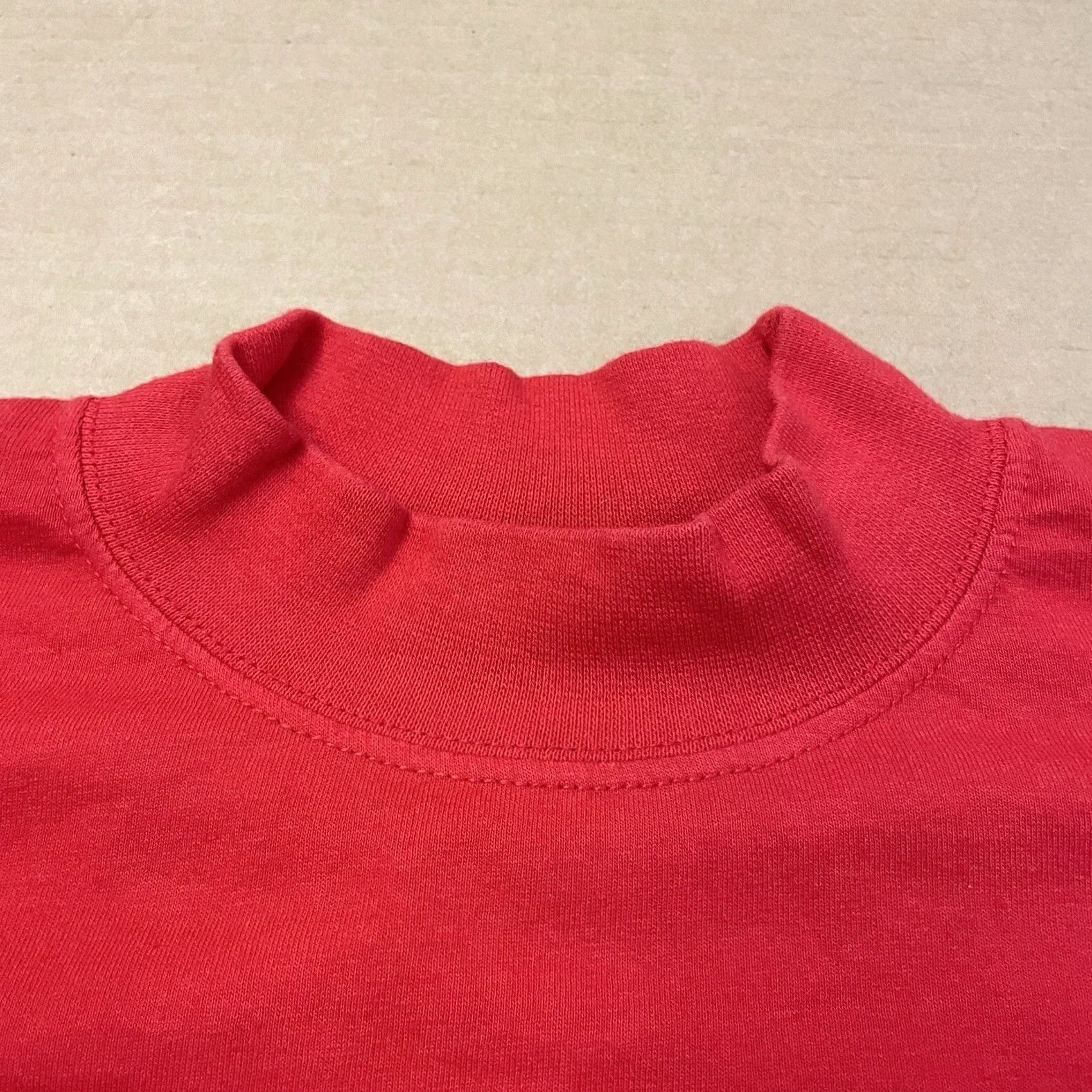 Gildan VINTAGE Alaska Huskies Shirt Adult Small Red Longsleeve Dogs Mock Neck Y2K Alaskan Mens Size US S / EU 44-46 / 1 - 5 Thumbnail