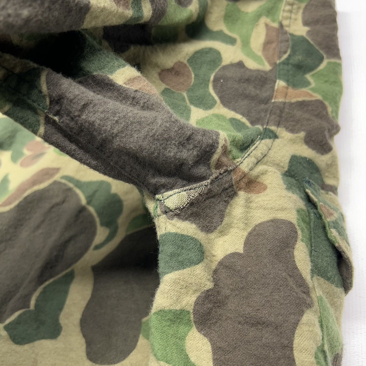 Vintage VTG Kamo Button Shirt Duck Camo Green Hunting Vietnam Era Size US S / EU 44-46 / 1 - 12 Thumbnail