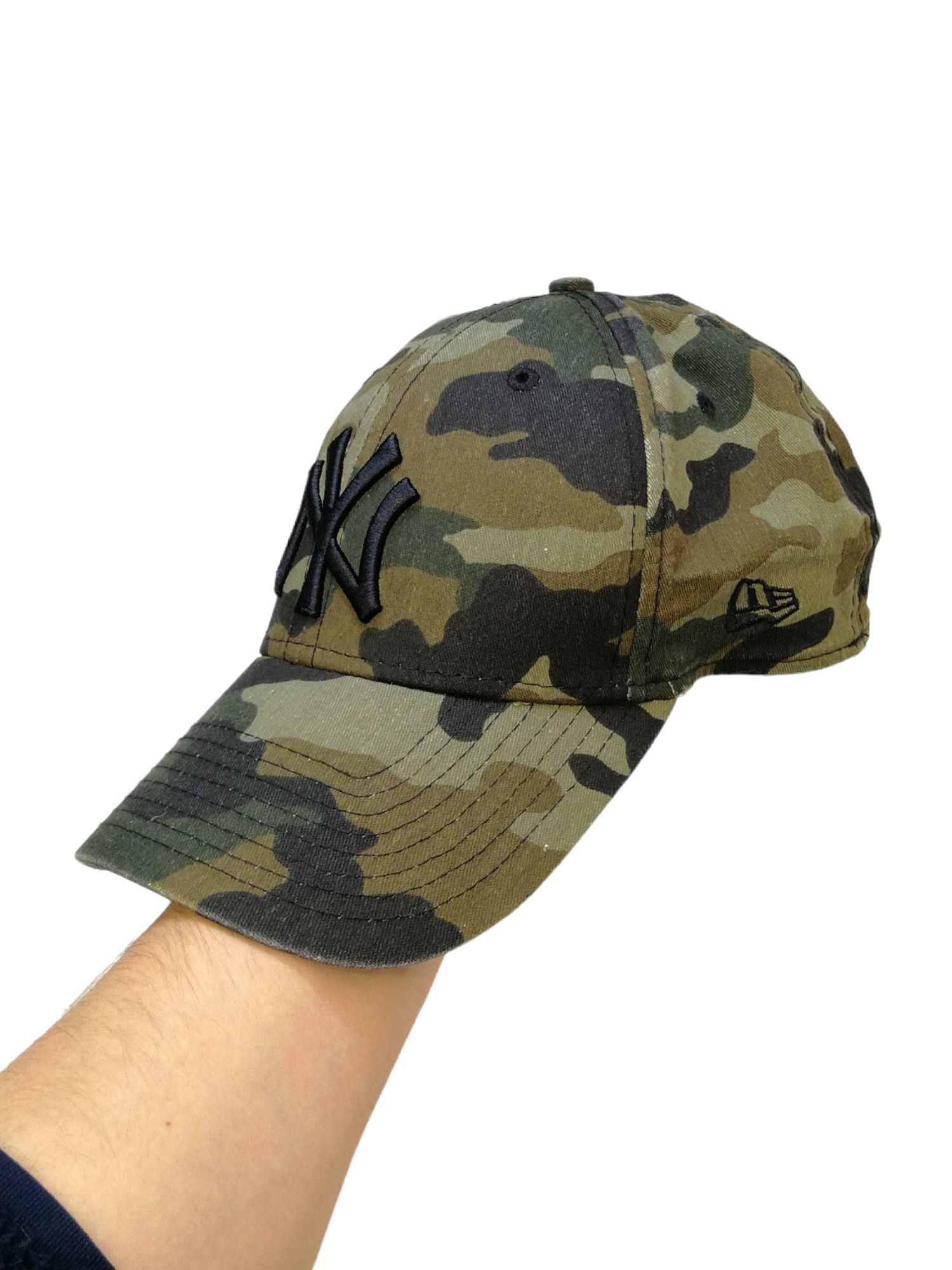 New Era × New York Yankees New York Yankees Baseball Cap Camo by New Era Size ONE SIZE - 4 Thumbnail