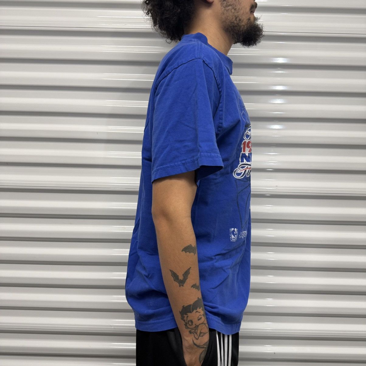 Other Vintage 1995 Blue Orlando Magic Conference Finals Tee! Size US XL / EU 56 / 4 - 4 Thumbnail