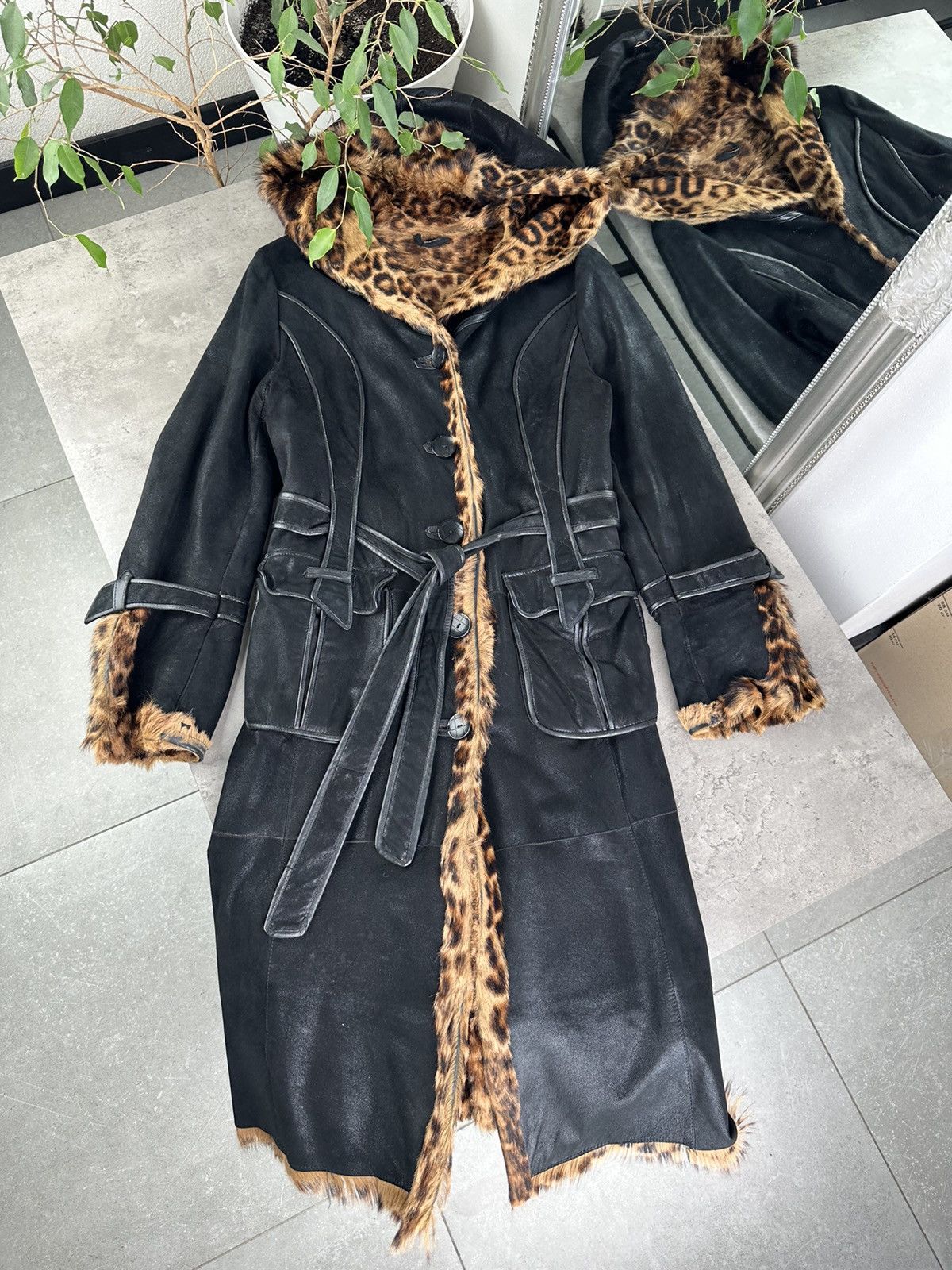 Japanese Brand Vintage Sheepskin Coat Size L / US 10 / IT 46 - 1 Thumbnail