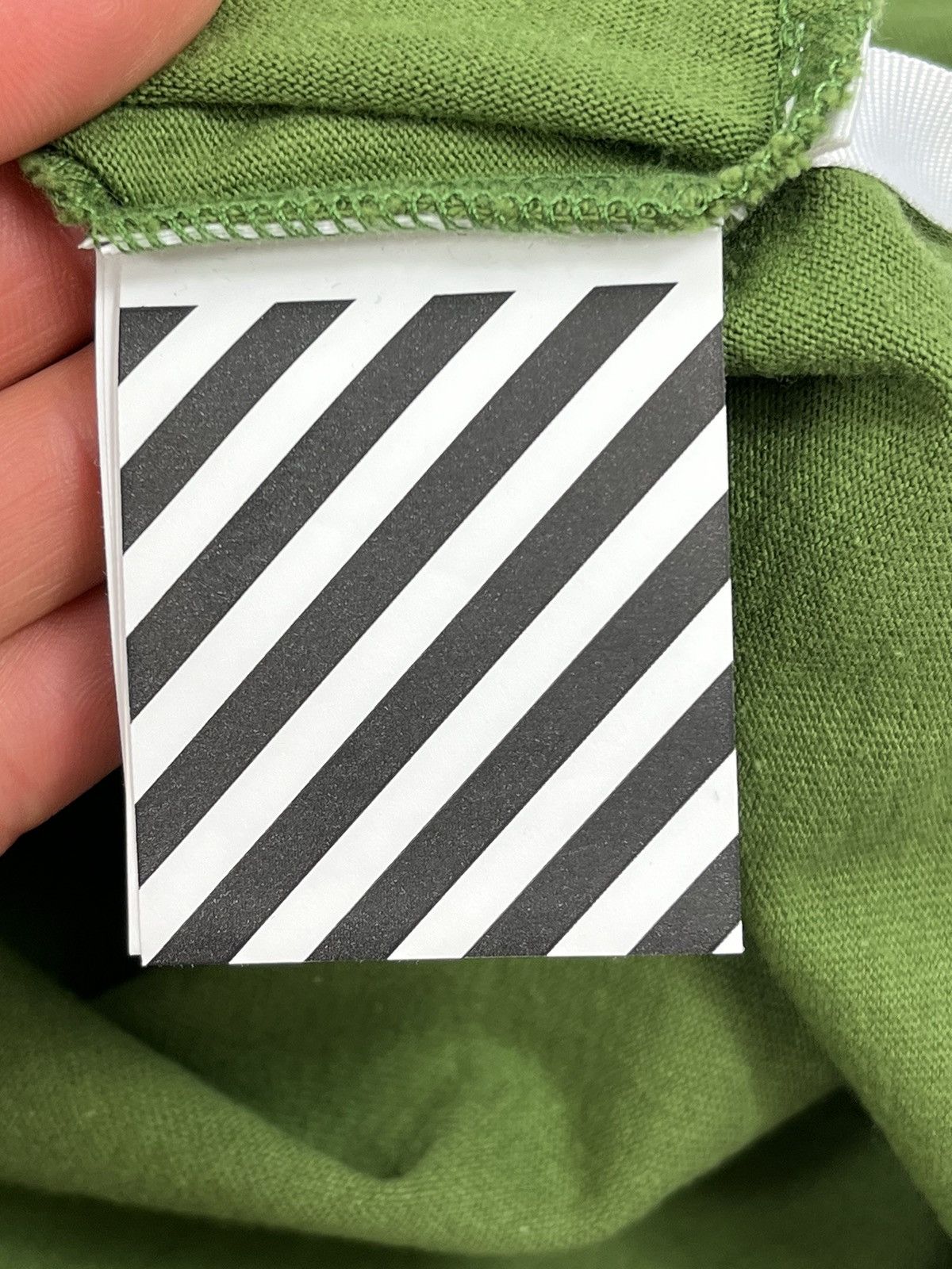 Off-White HARRODS GREEN EXCLUSIVE TO HARRODS LONODN LOGO PRINT T-SHIRT Size US M / EU 48-50 / 2 - 4 Thumbnail