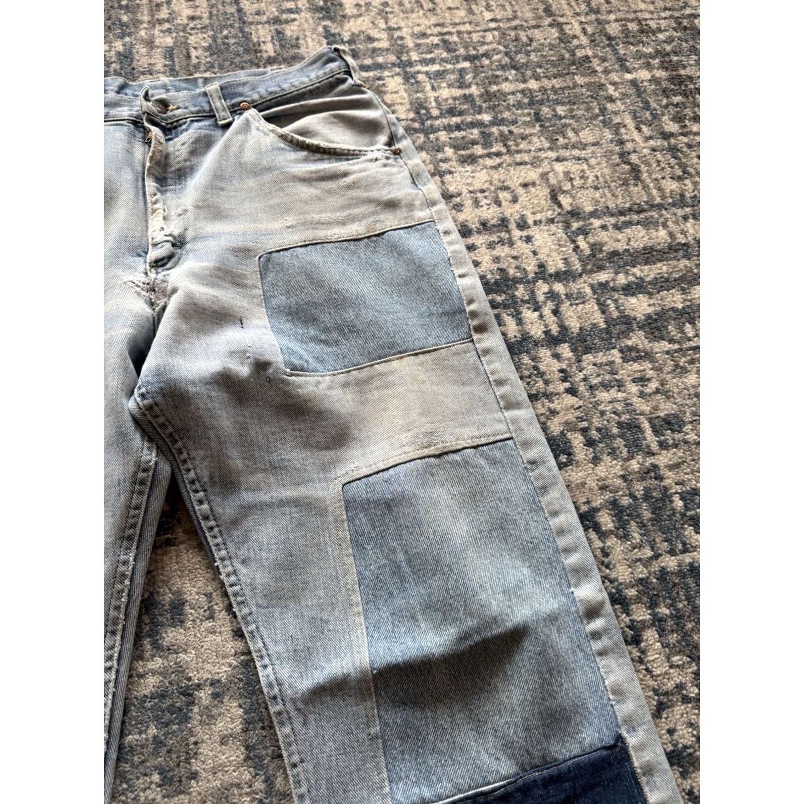 Lee VINTAGE Lee Riders Denim Jeans 70s Distressed Patchwork 33W 31L Blue Scovill Zipper Mens/Boys Jeans Size US 33 - 4 Thumbnail