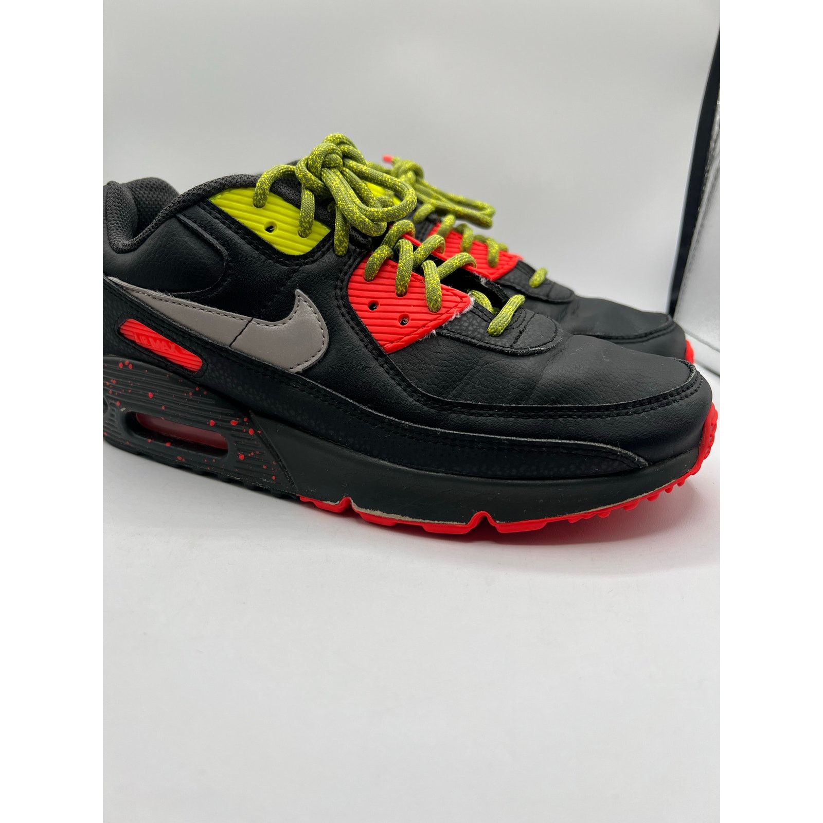Nike Nike Air Max 90 GS “black Asparagus” Size 6 Y Size US 6 / IT 36 - 7 Thumbnail